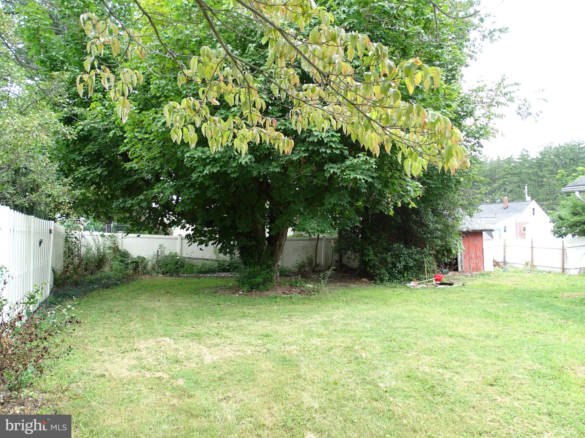 576 GRANT DRIVE