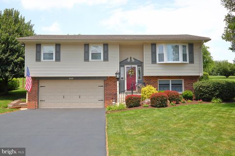 Photo of 525 Terrace Avenue, MOUNT JOY, PA 17552 (MLS # PALA2072254)