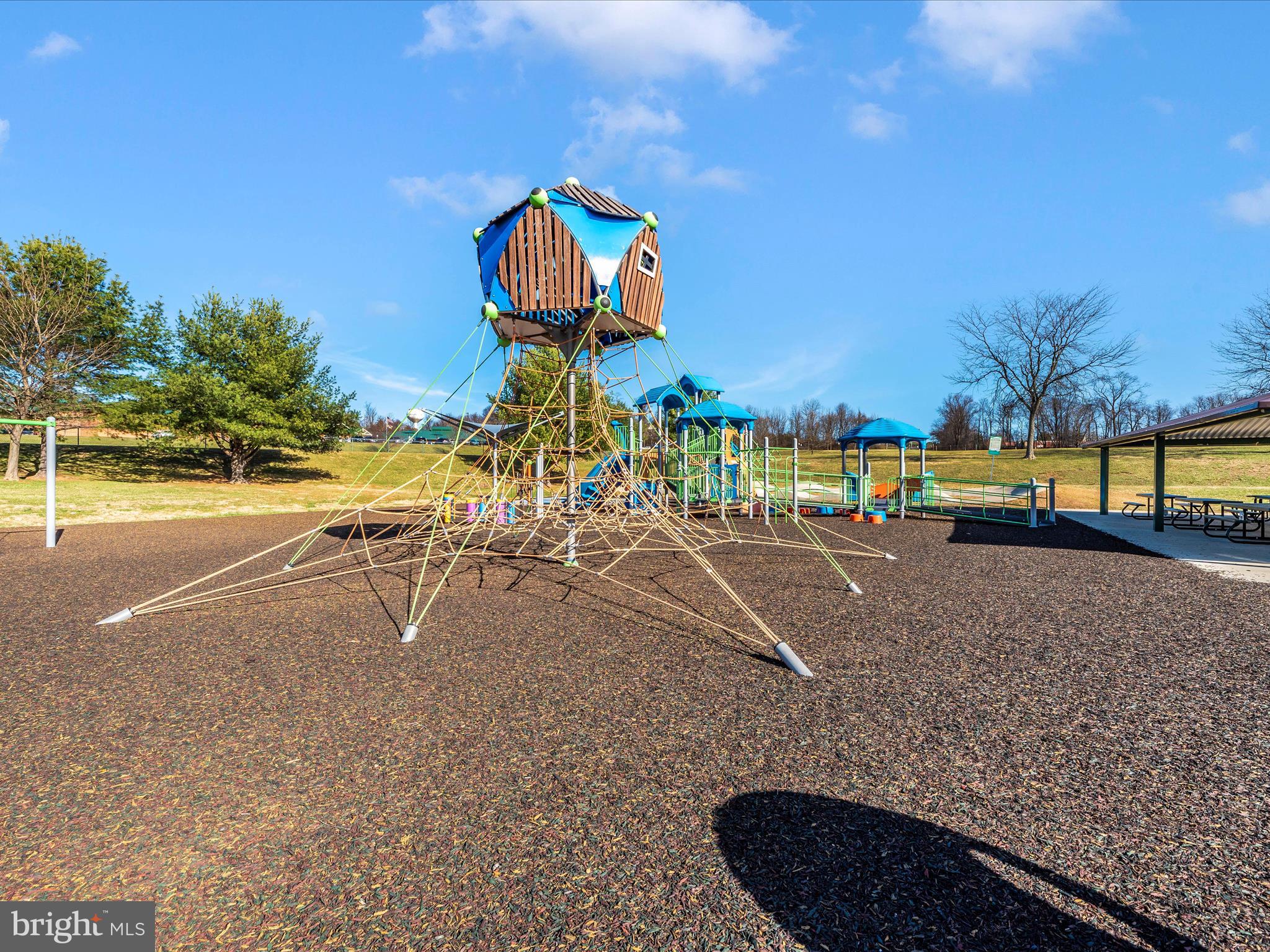 FRIENDLY ACRES - Residential