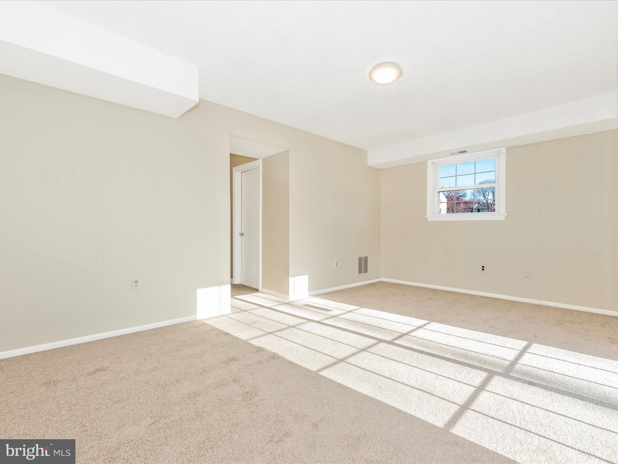 FRIENDLY ACRES - Residential