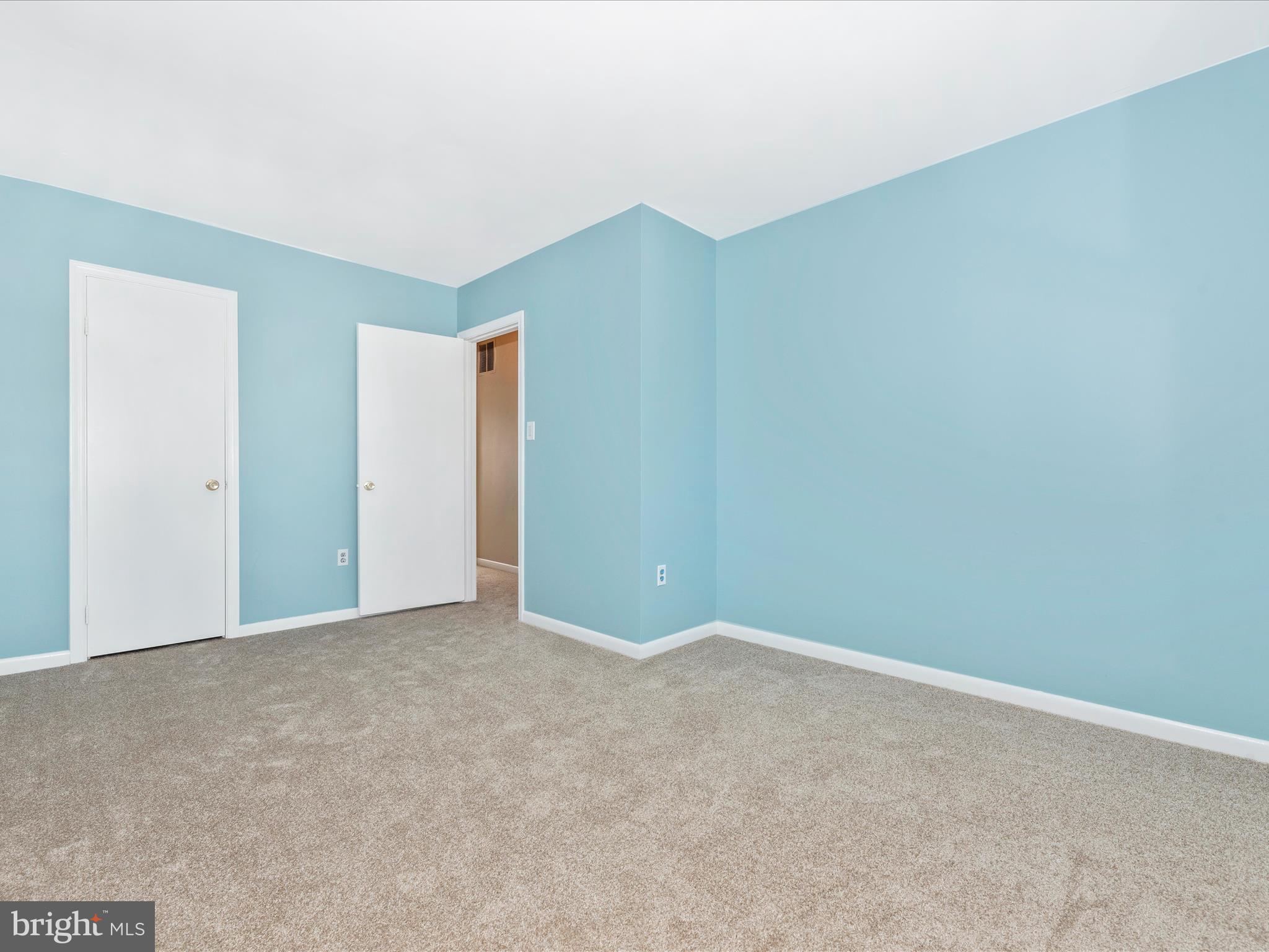 FRIENDLY ACRES - Residential