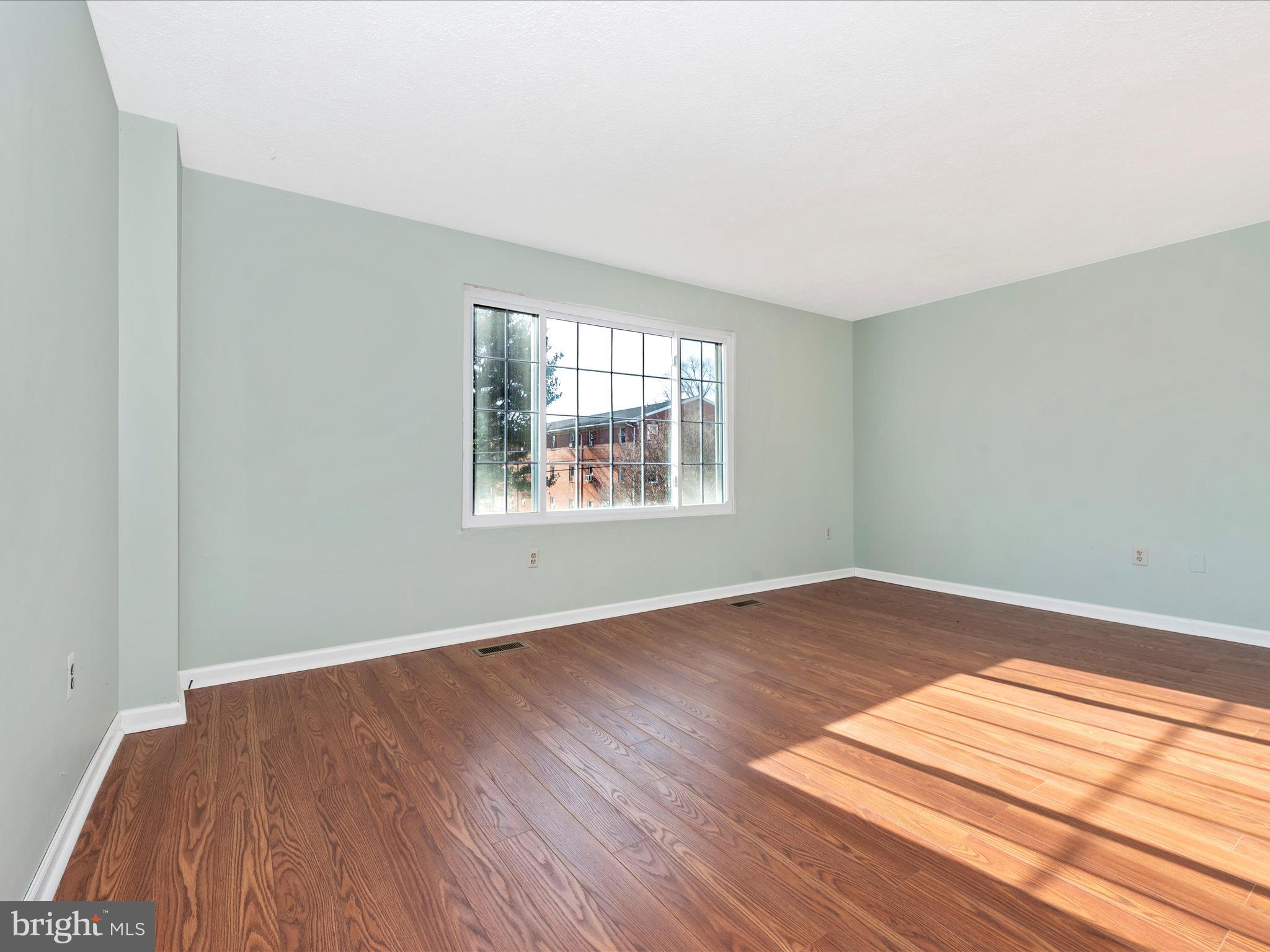 FRIENDLY ACRES - Residential