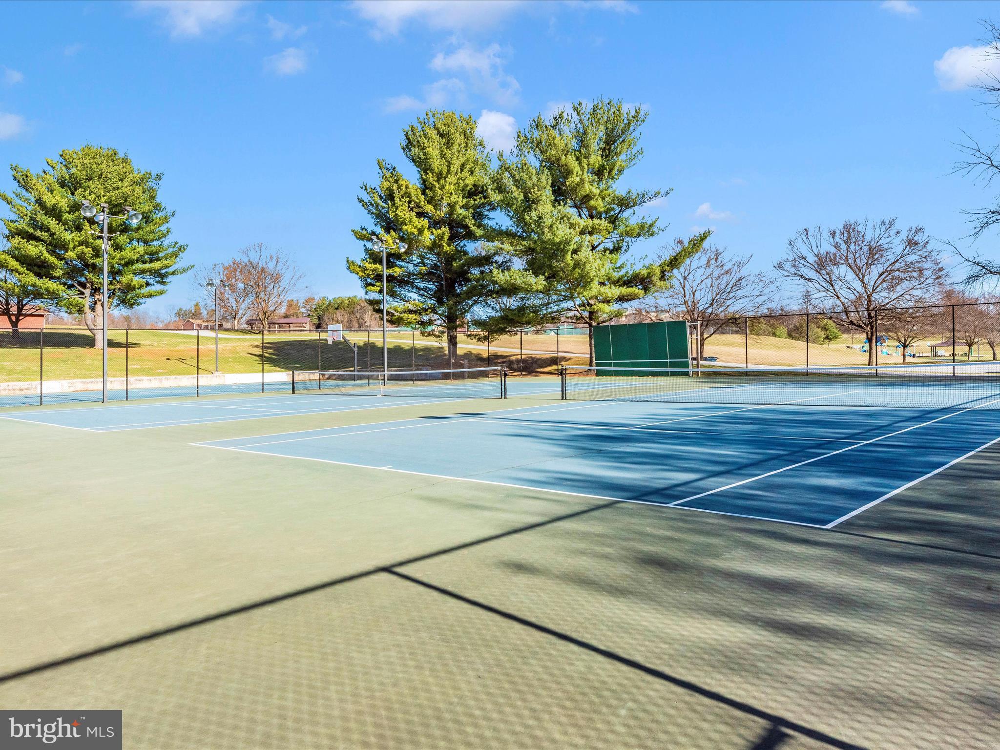 FRIENDLY ACRES - Residential