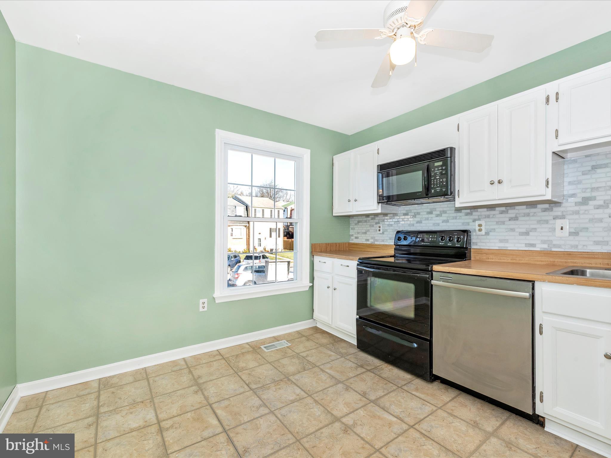 FRIENDLY ACRES - Residential