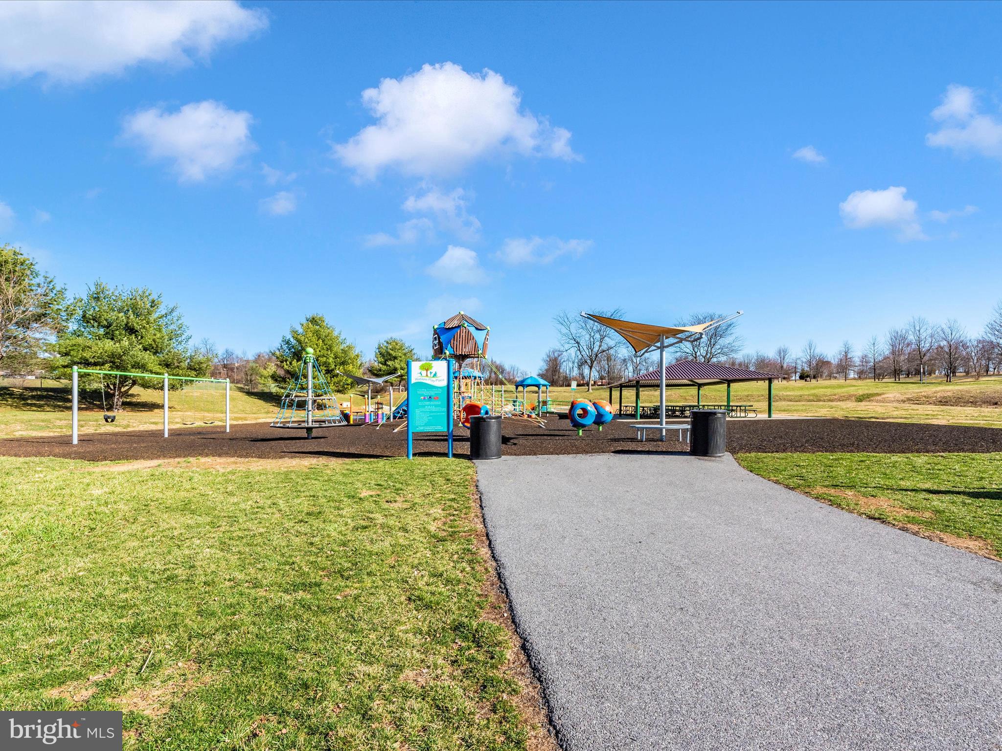 FRIENDLY ACRES - Residential