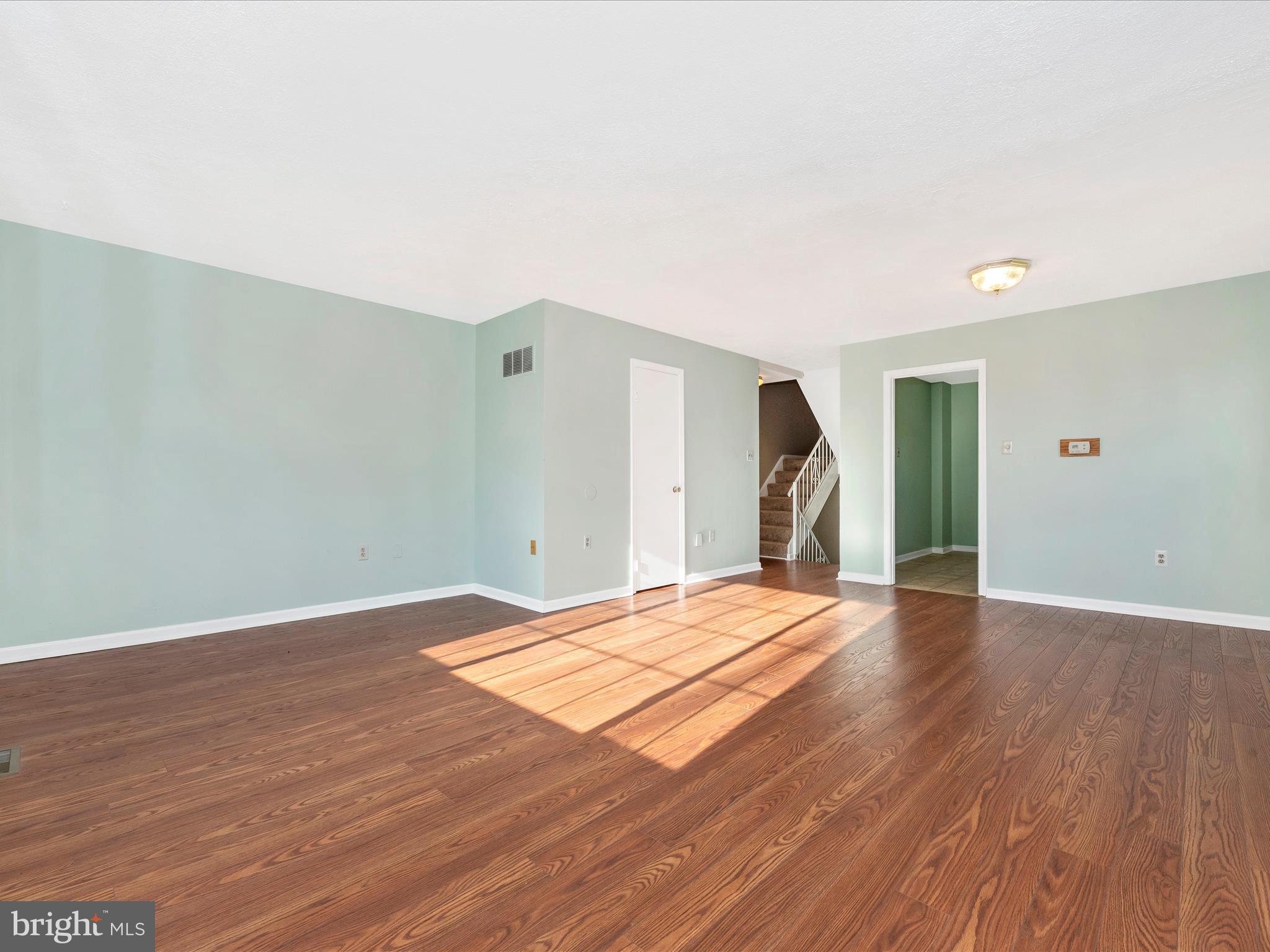 FRIENDLY ACRES - Residential