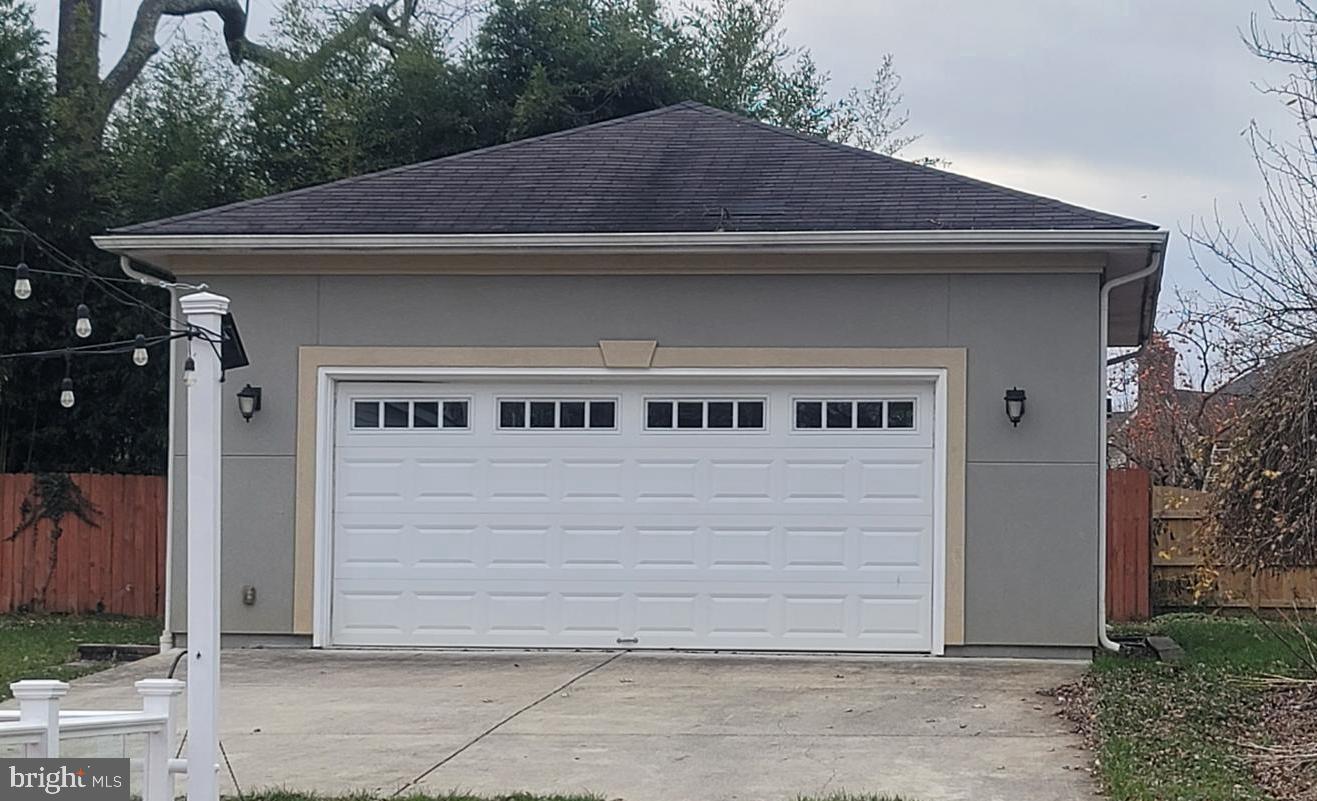 KENWOOD - Residential