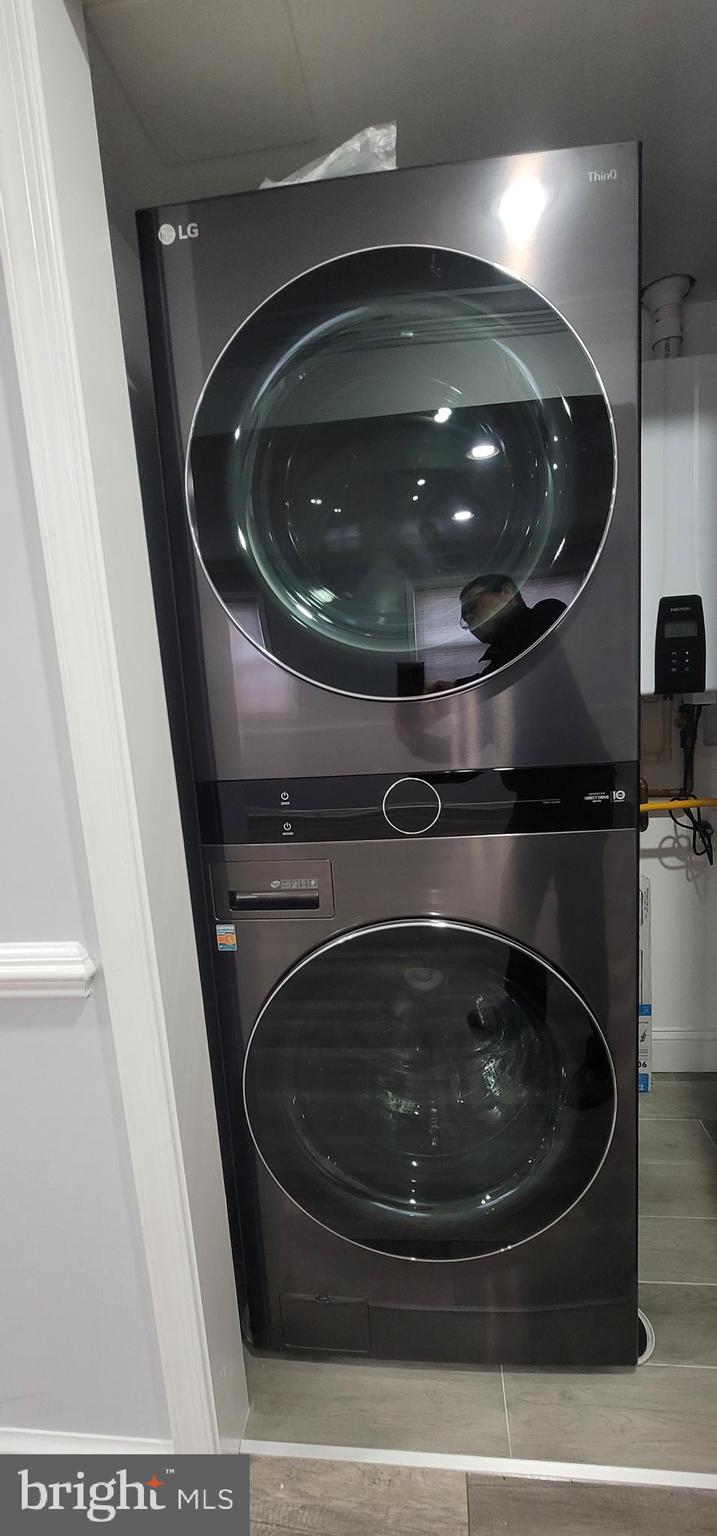 KENWOOD - Residential