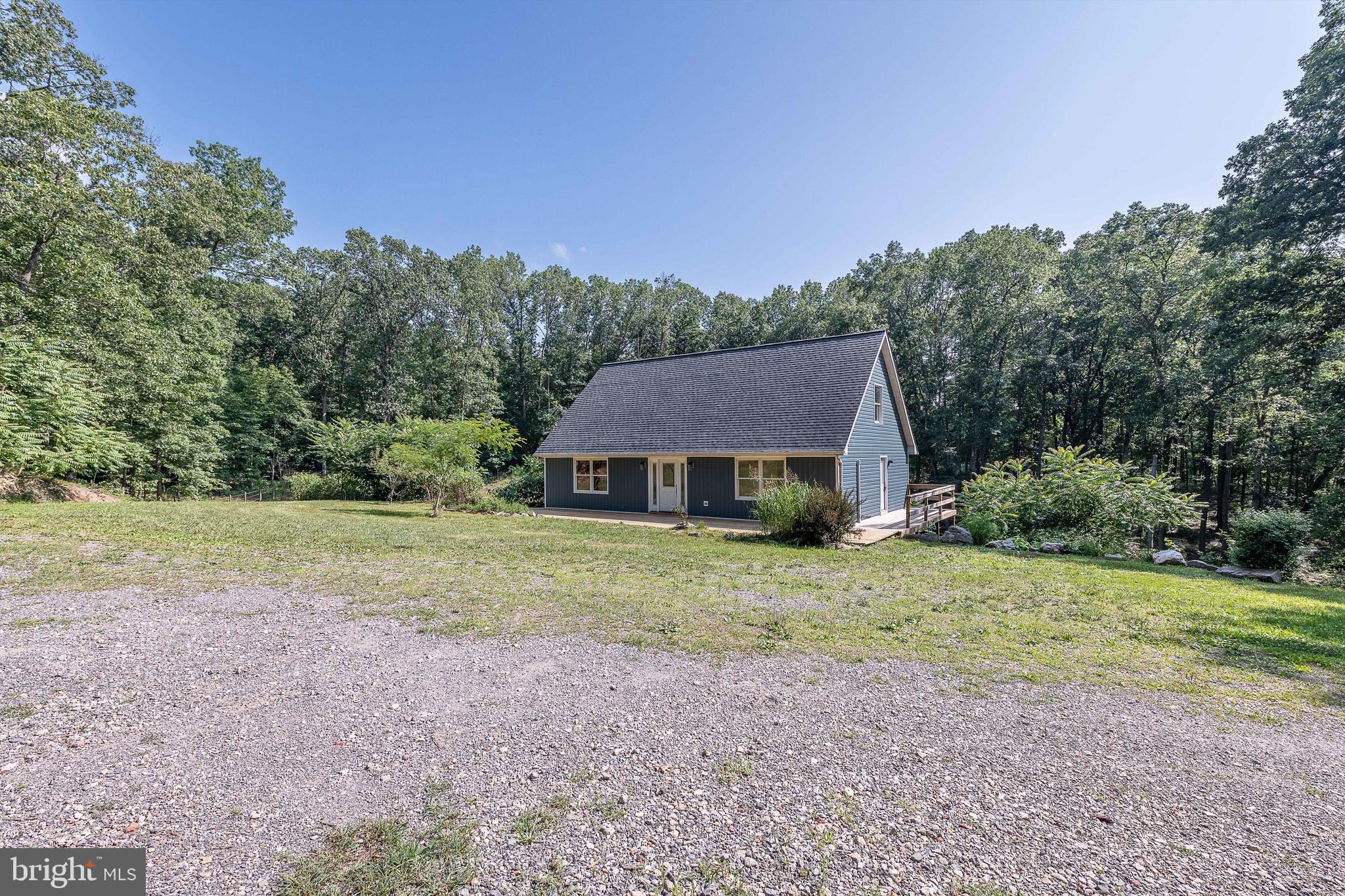 HAWKS NEST - Residential