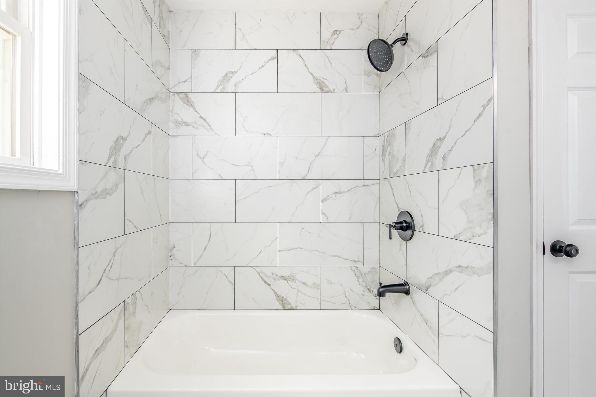 HAWKS NEST - Residential