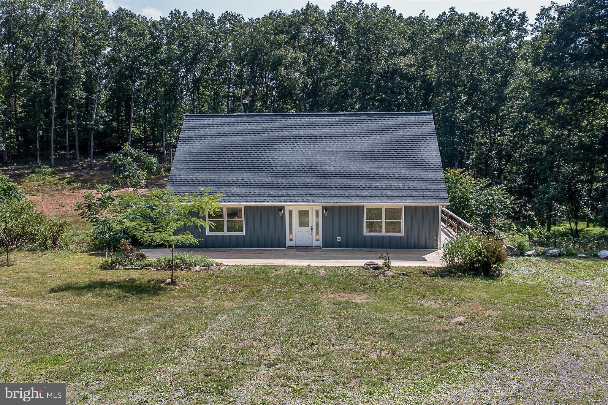 HAWKS NEST - Residential