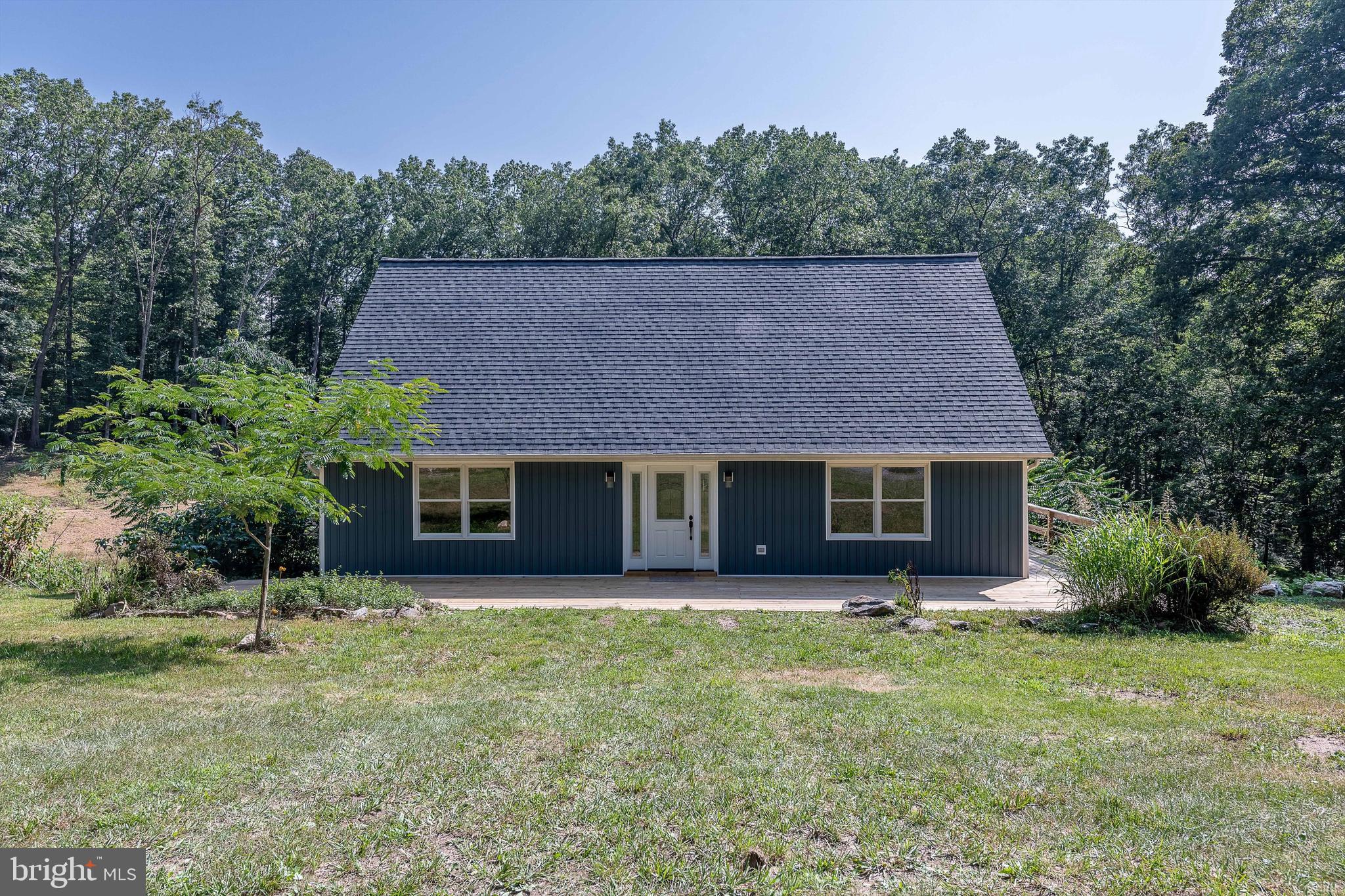 HAWKS NEST - Residential