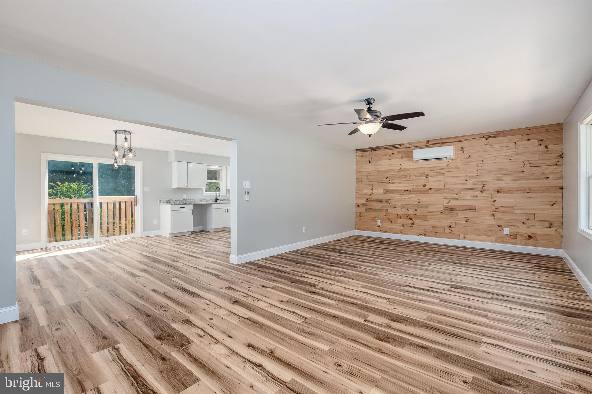 HAWKS NEST - Residential