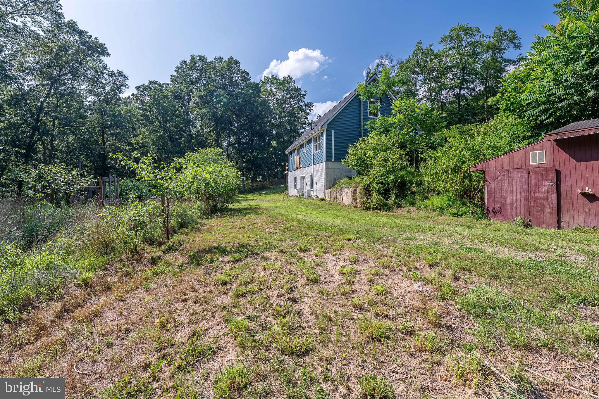 HAWKS NEST - Residential