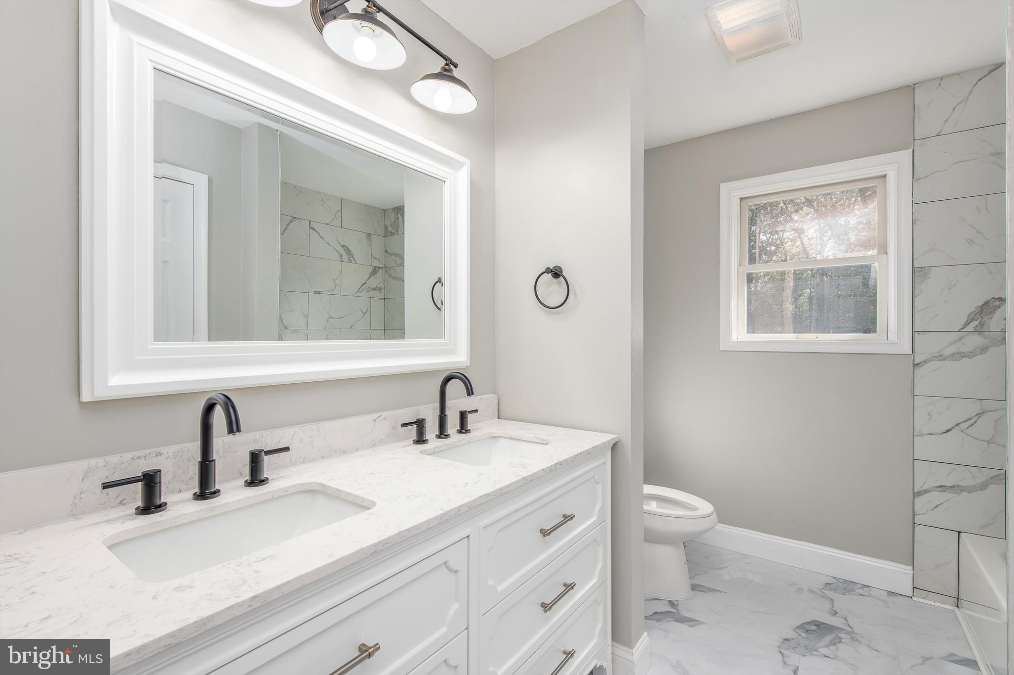 HAWKS NEST - Residential