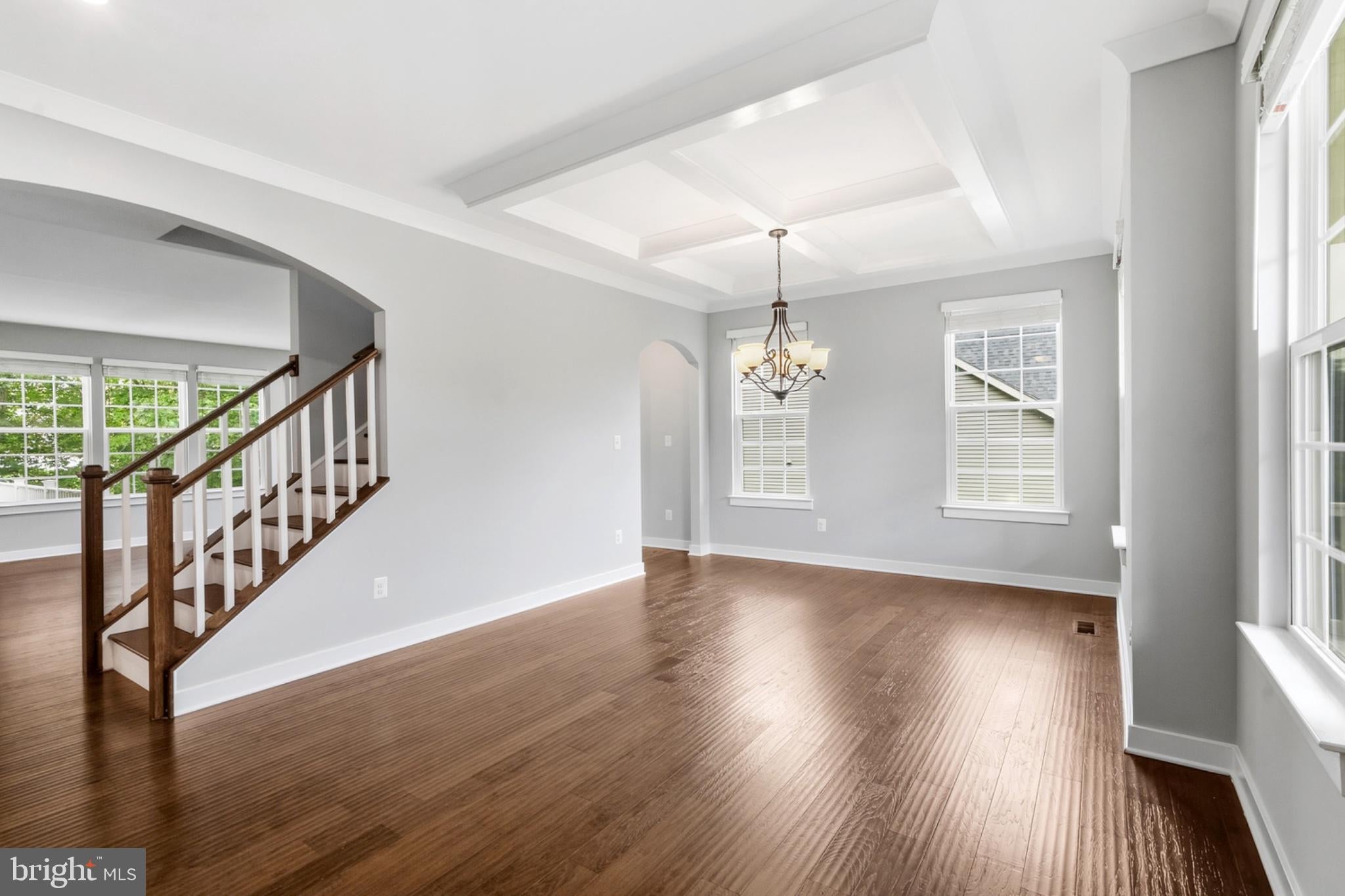 1 KNOB CREEK COURT