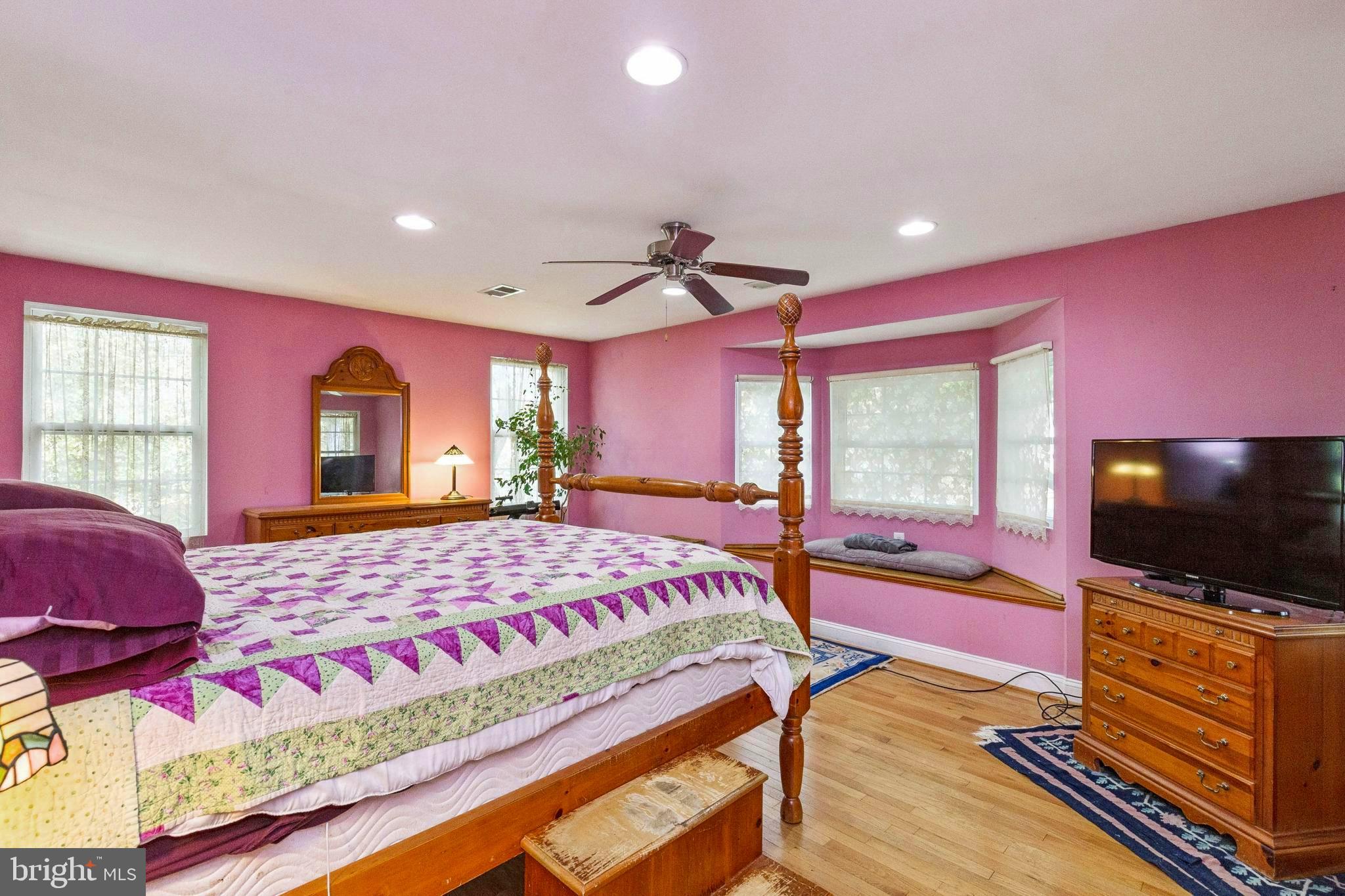 RIDGEVIEW - Residential