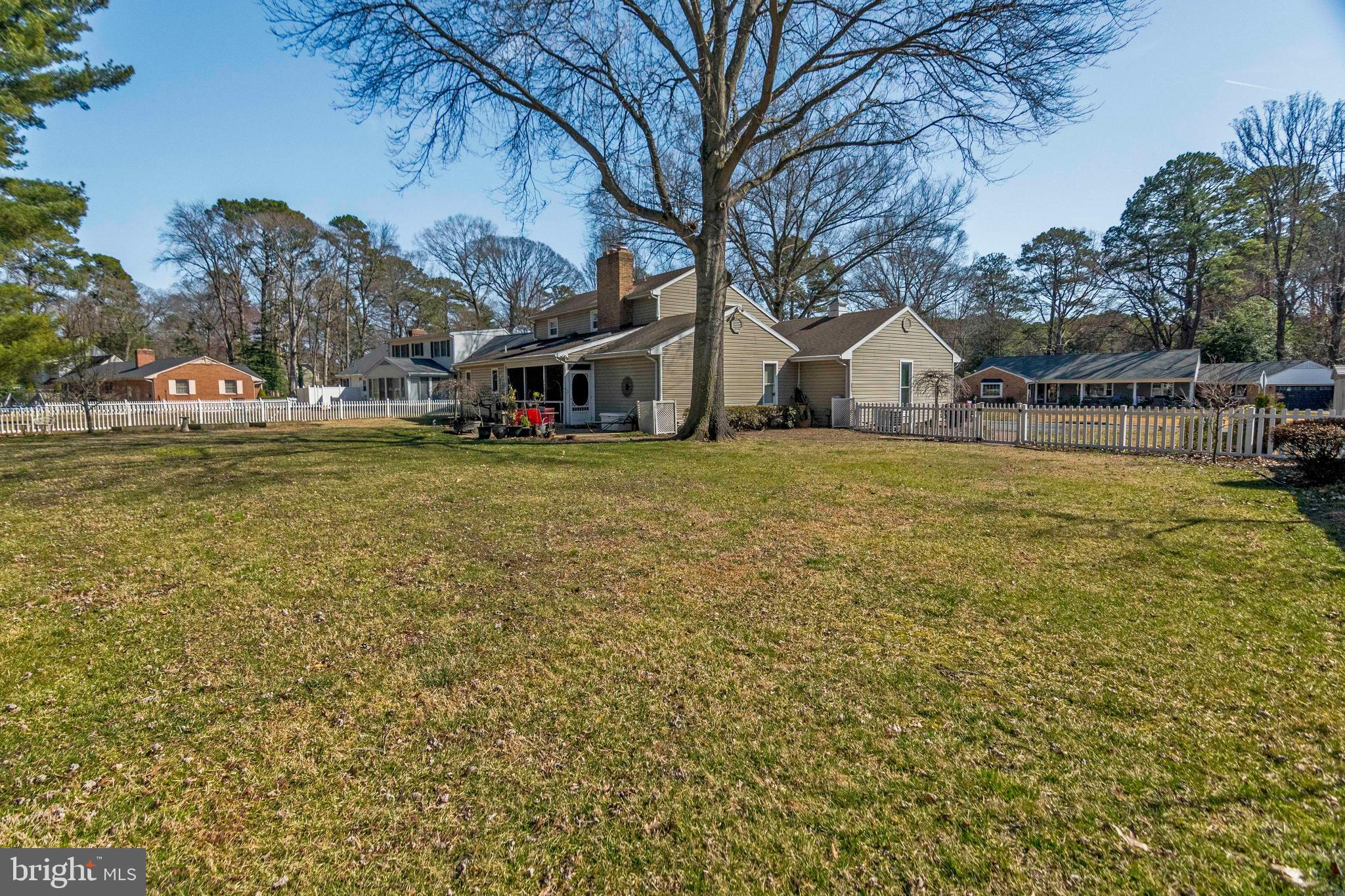 CHESTNUT HILLS - Residential