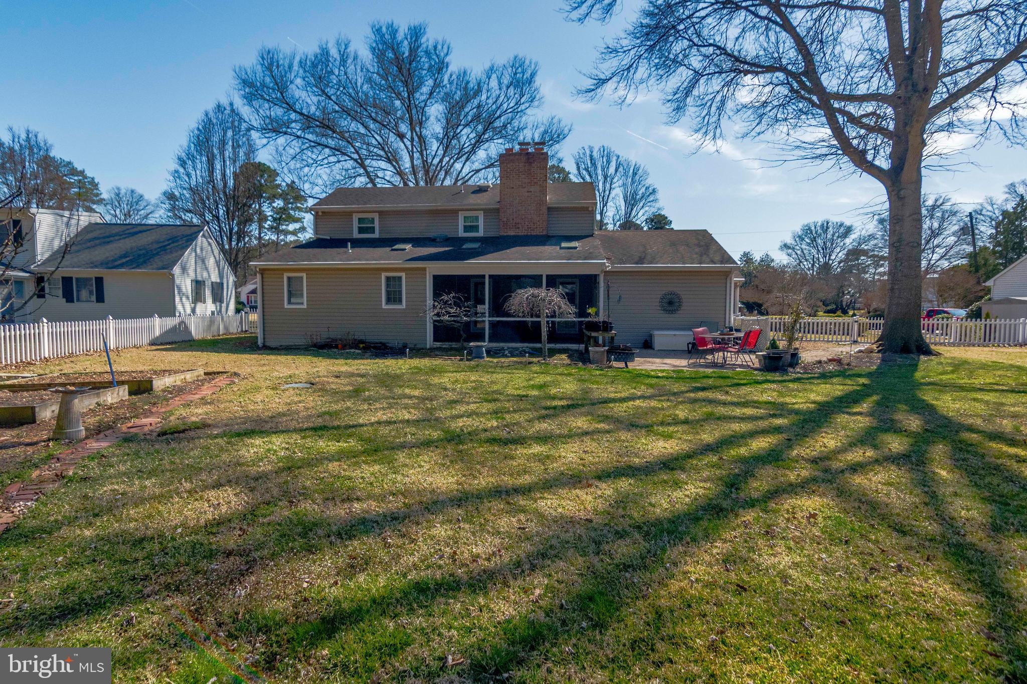 CHESTNUT HILLS - Residential