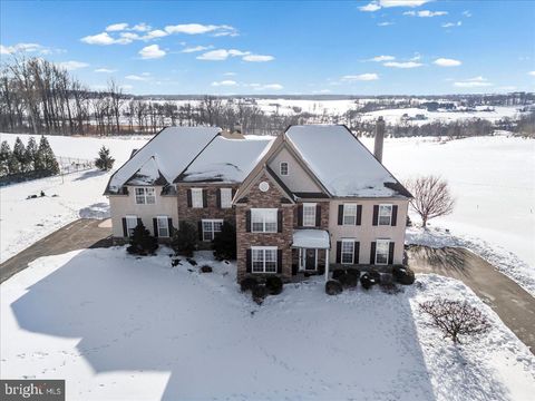 331 IRONSTONE LANE ELVERSON PA 19520