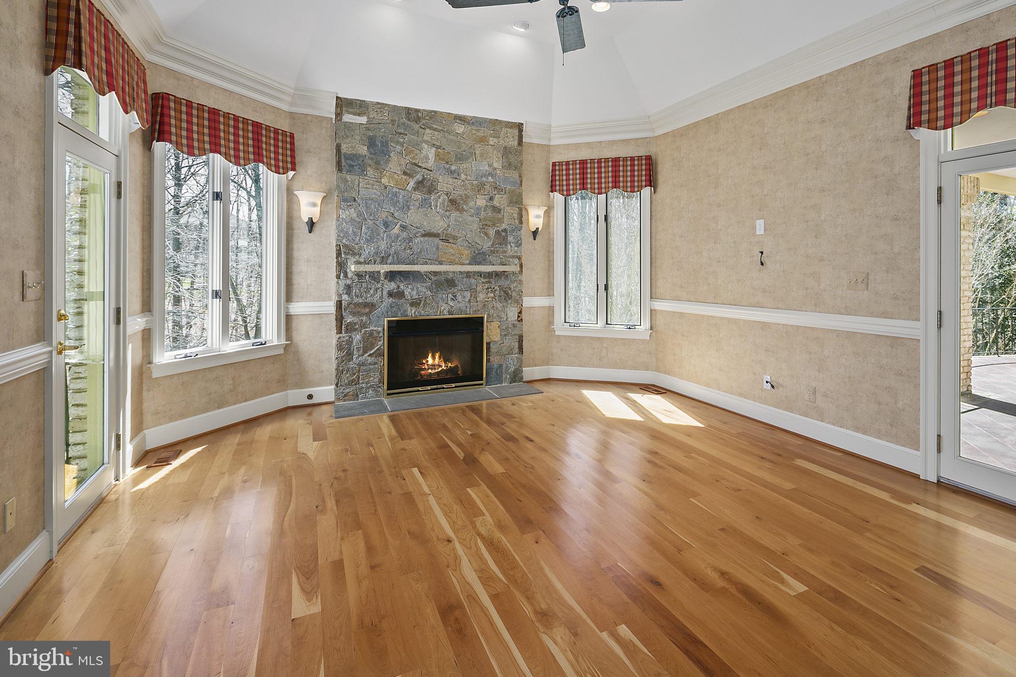 WINDSONG WEST - Residential