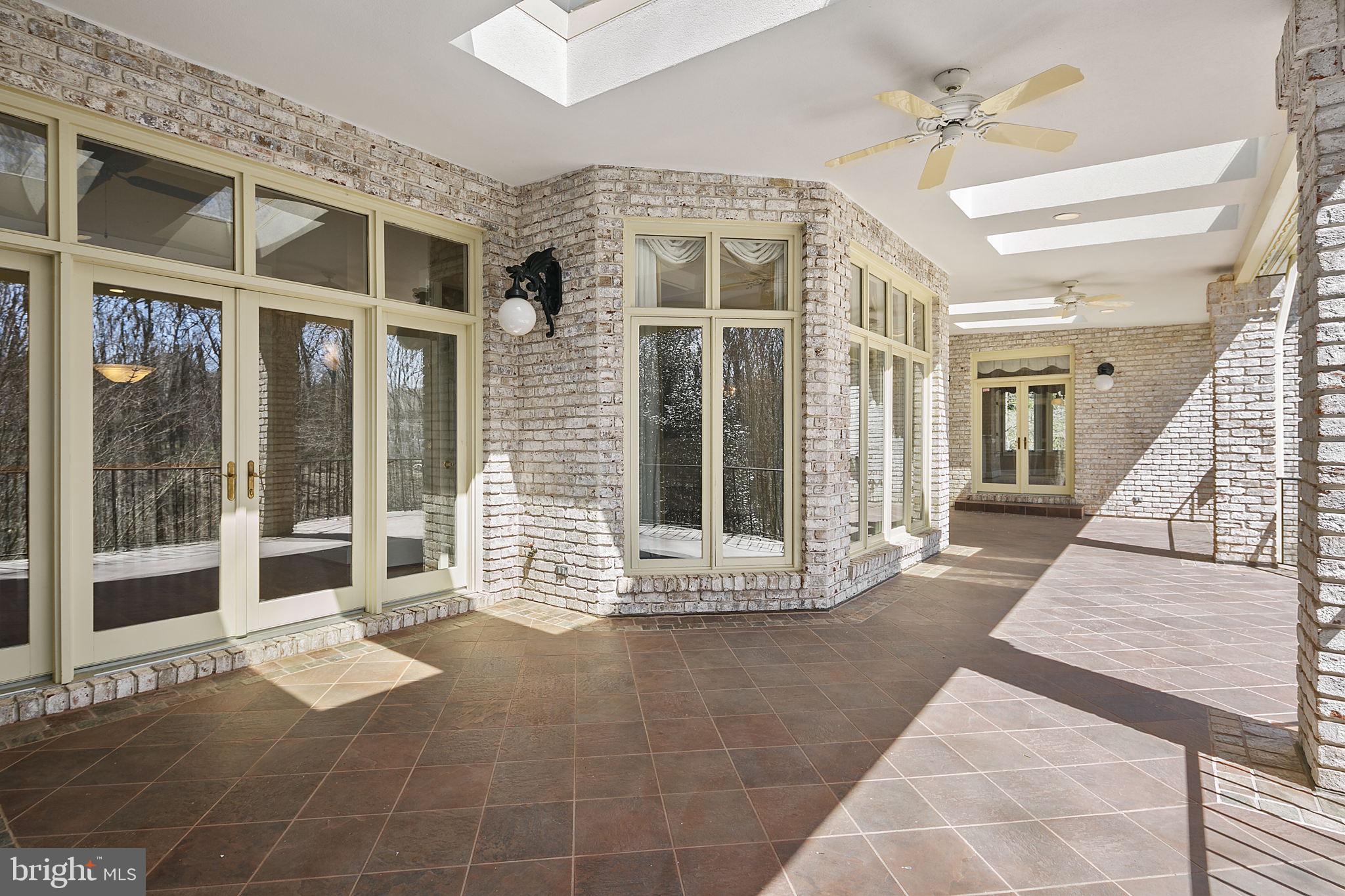 WINDSONG WEST - Residential