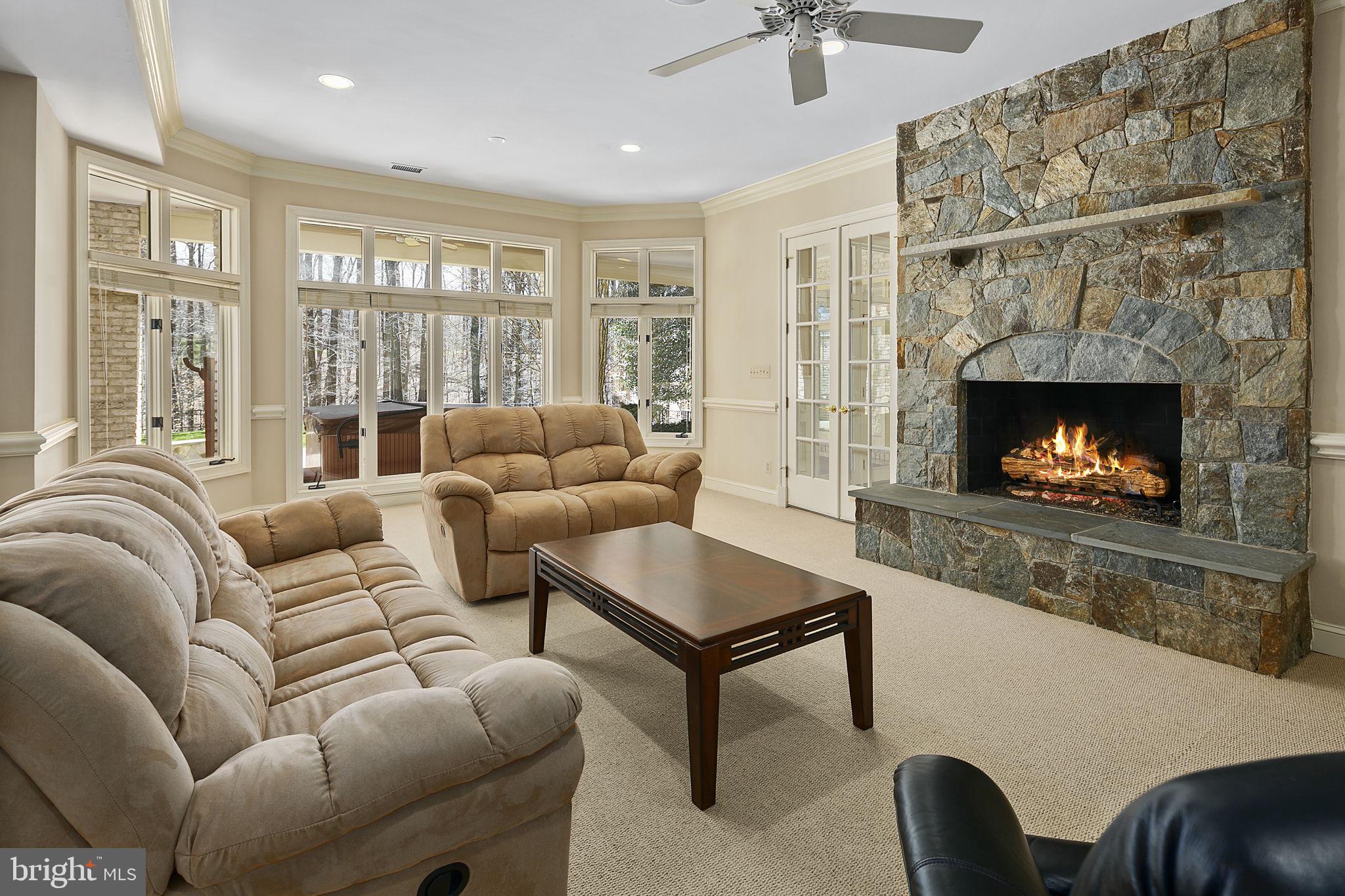 WINDSONG WEST - Residential