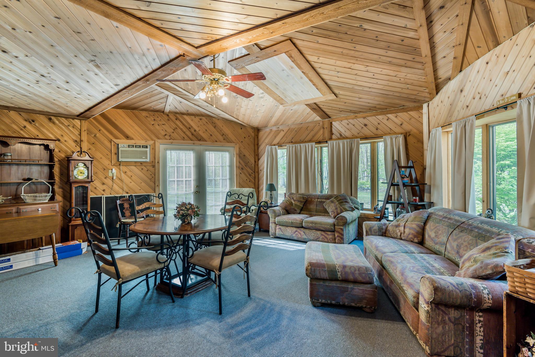 NEWVILLE - Residential