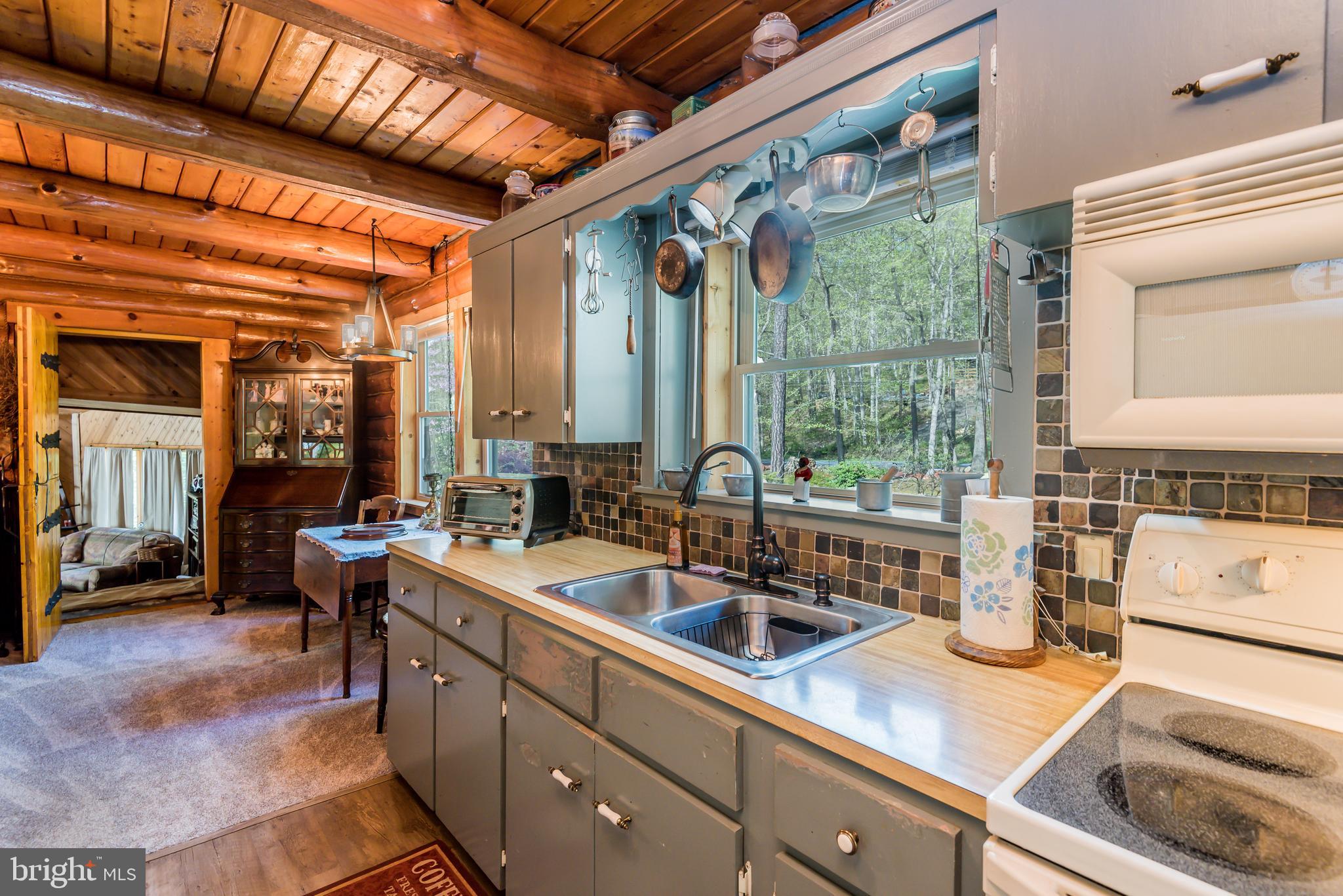 NEWVILLE - Residential