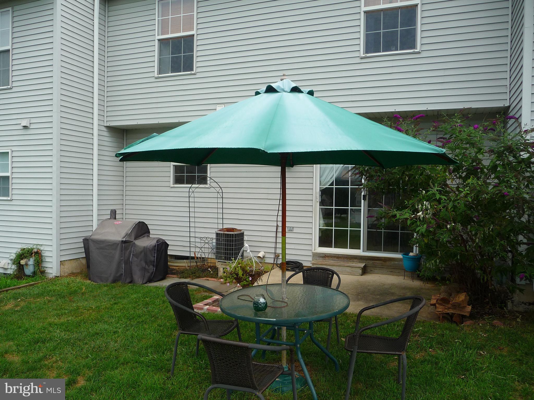 MAYTOWN VILLAGE SQUARE - Residential
