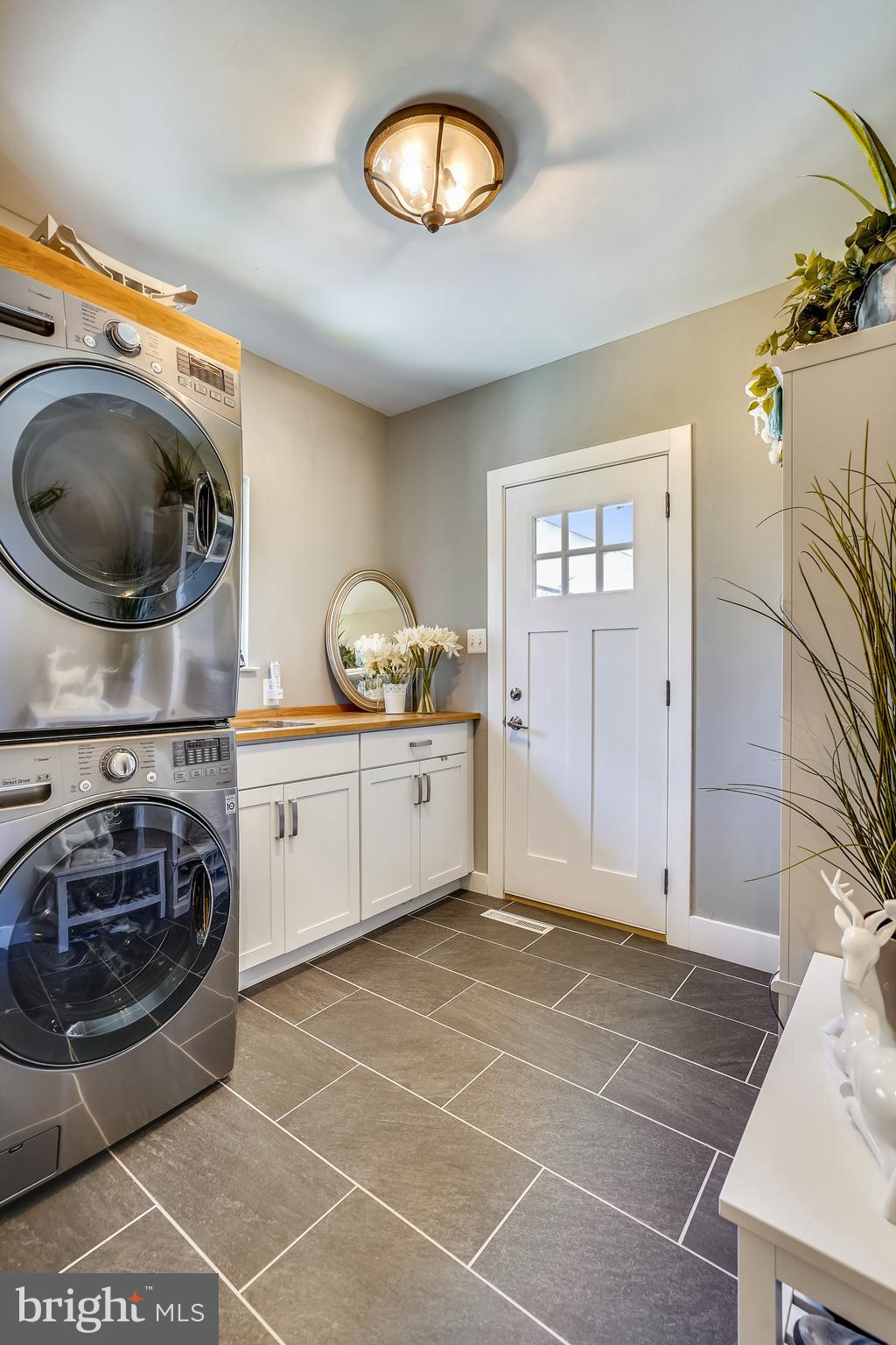 THE BIRCHES - Residential