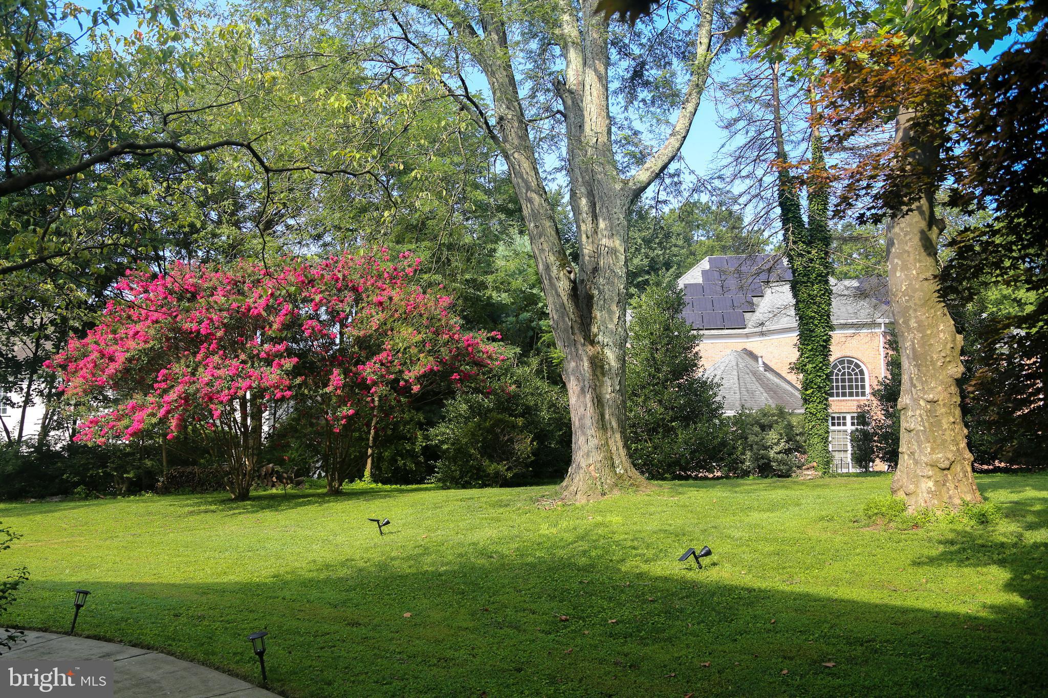 THE BIRCHES - Residential