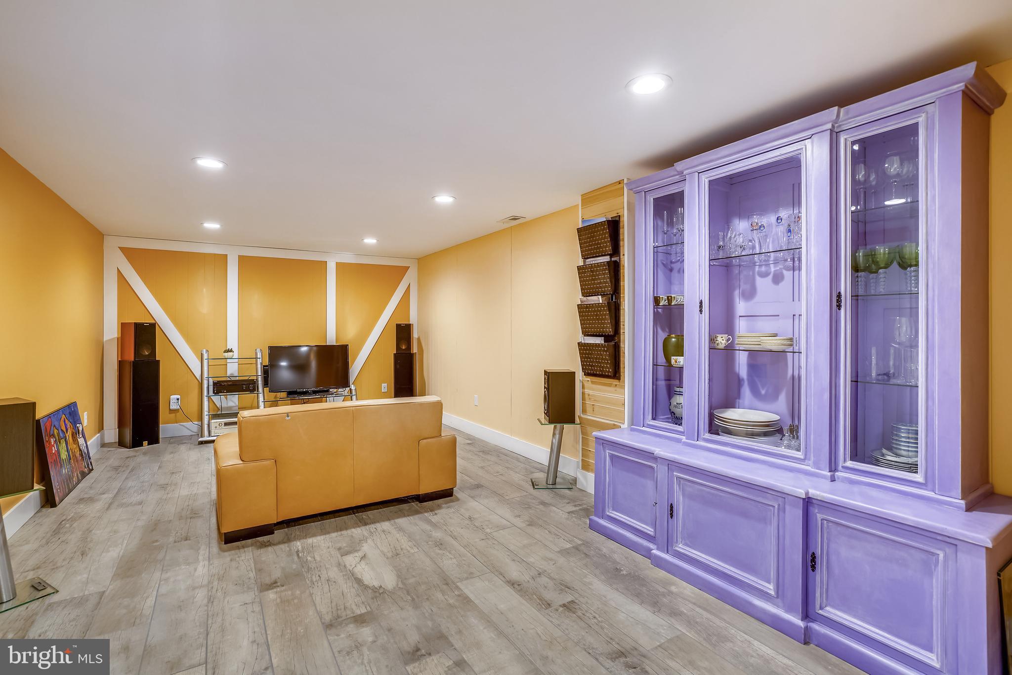 THE BIRCHES - Residential