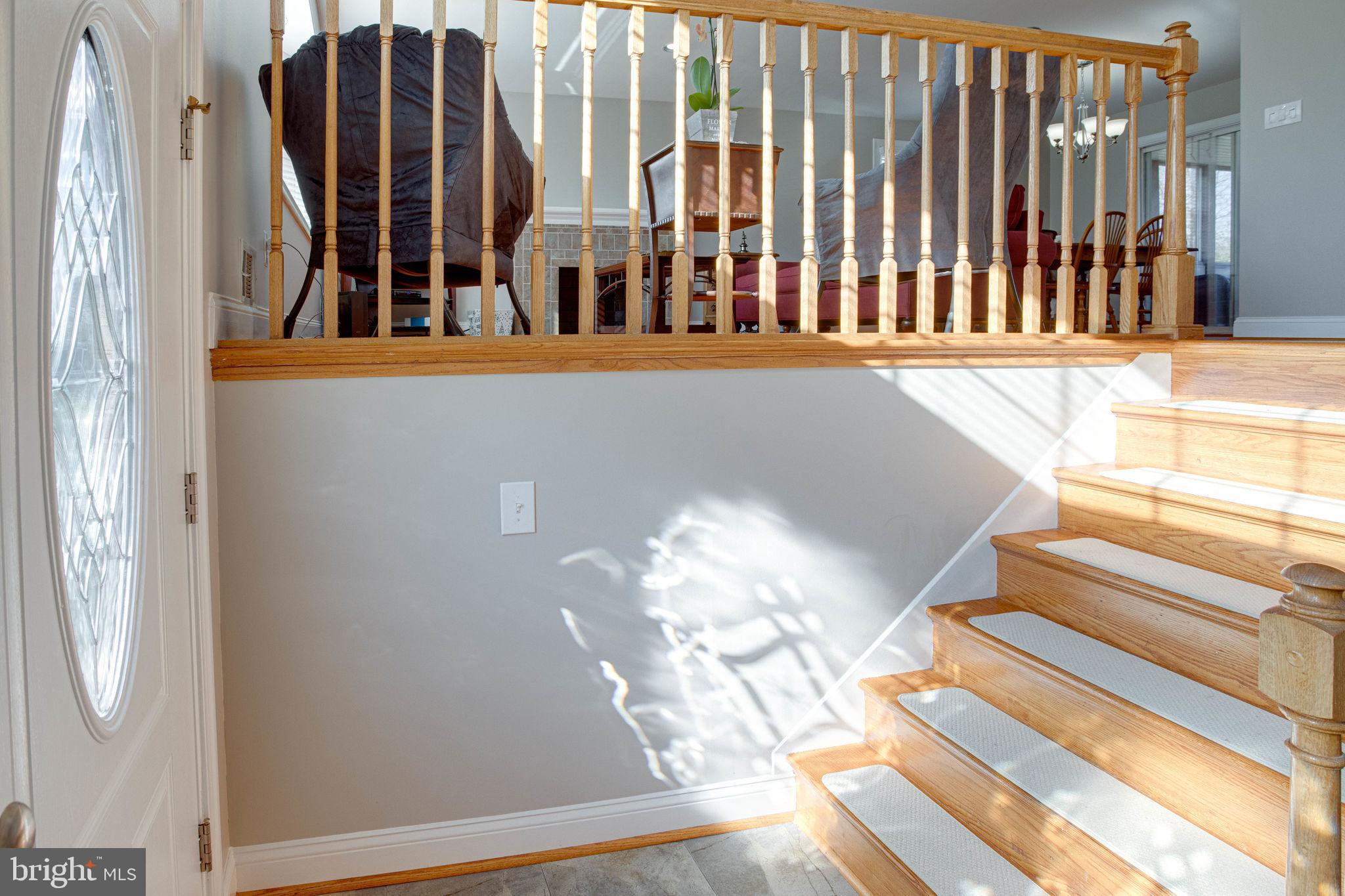 COUNTRY CLUB VIEW - Residential