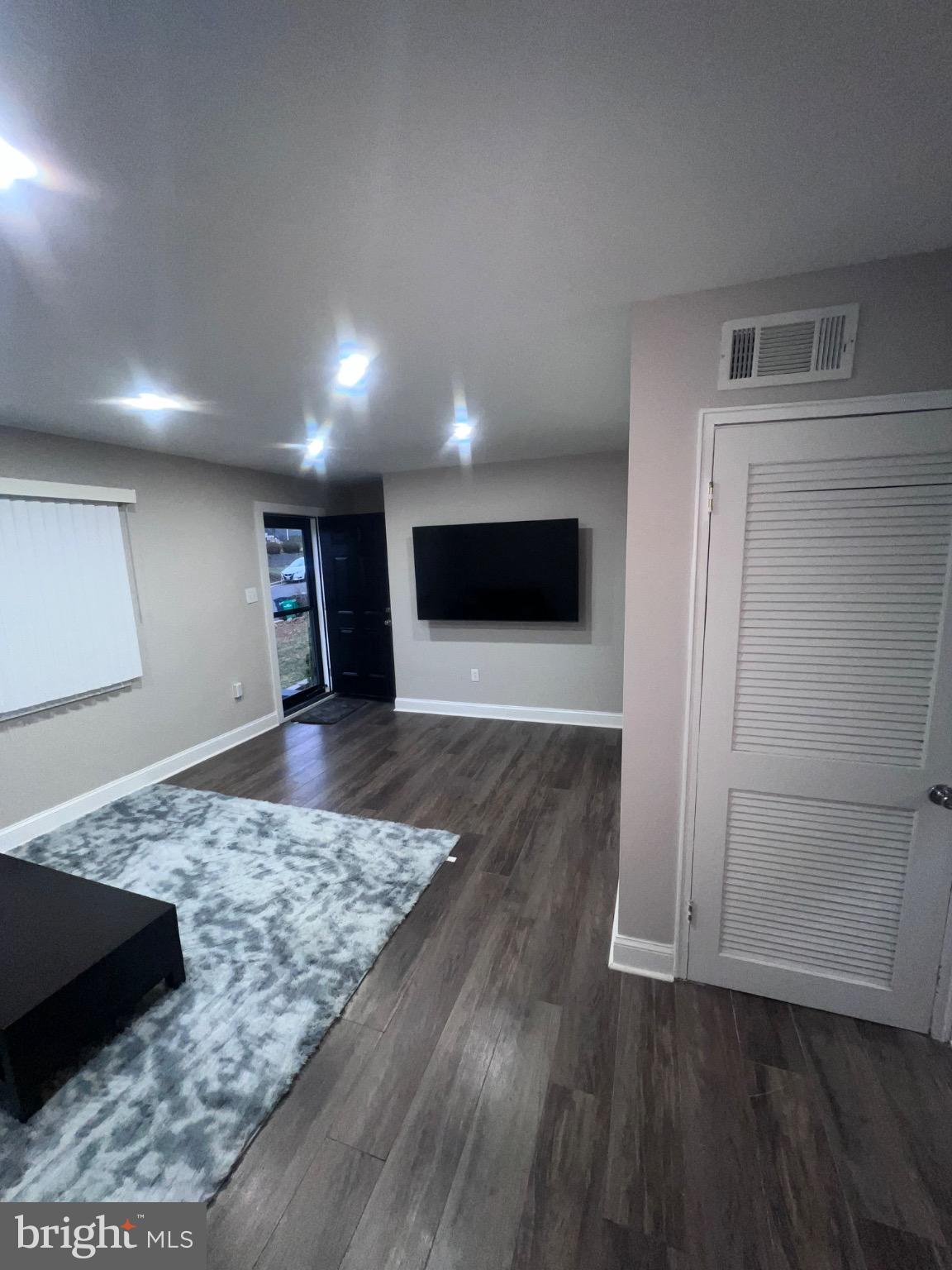 CEDAR VALLEY - Residential