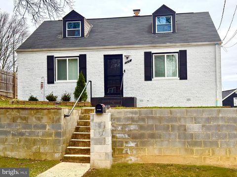 Homes For Sale - 1810 Clark Place<br/> CAPITOL HEIGHTS, MD 20743