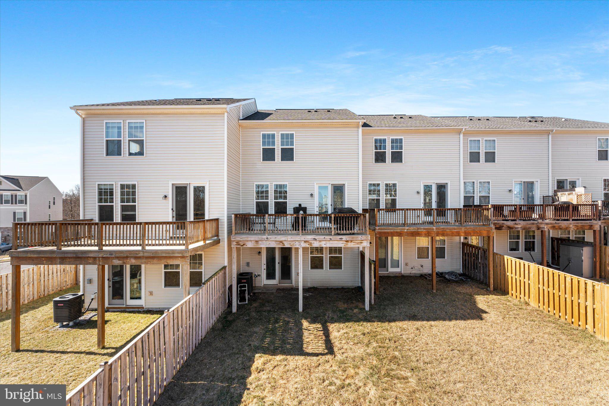 FIELDSTONE - Residential