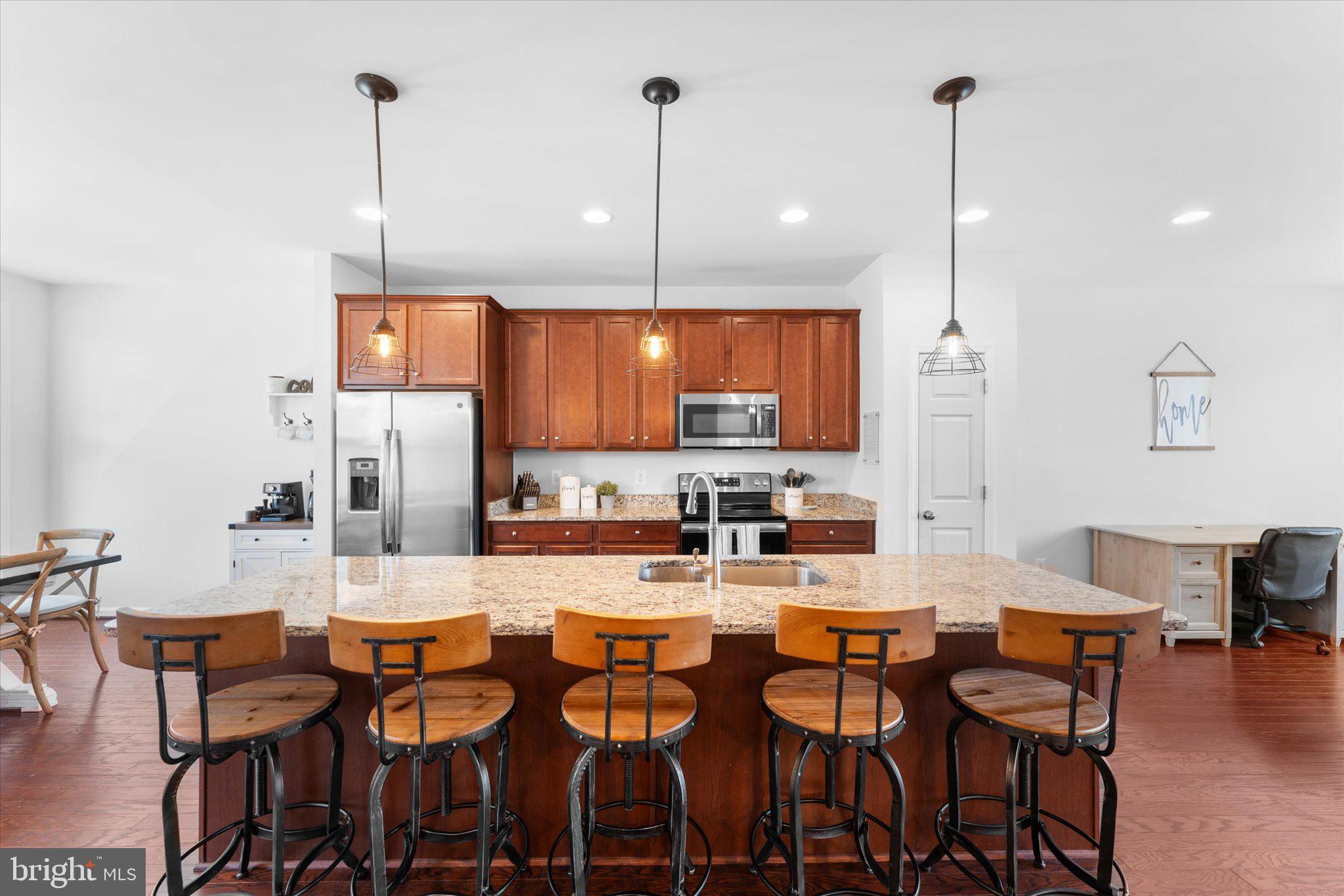 FIELDSTONE - Residential