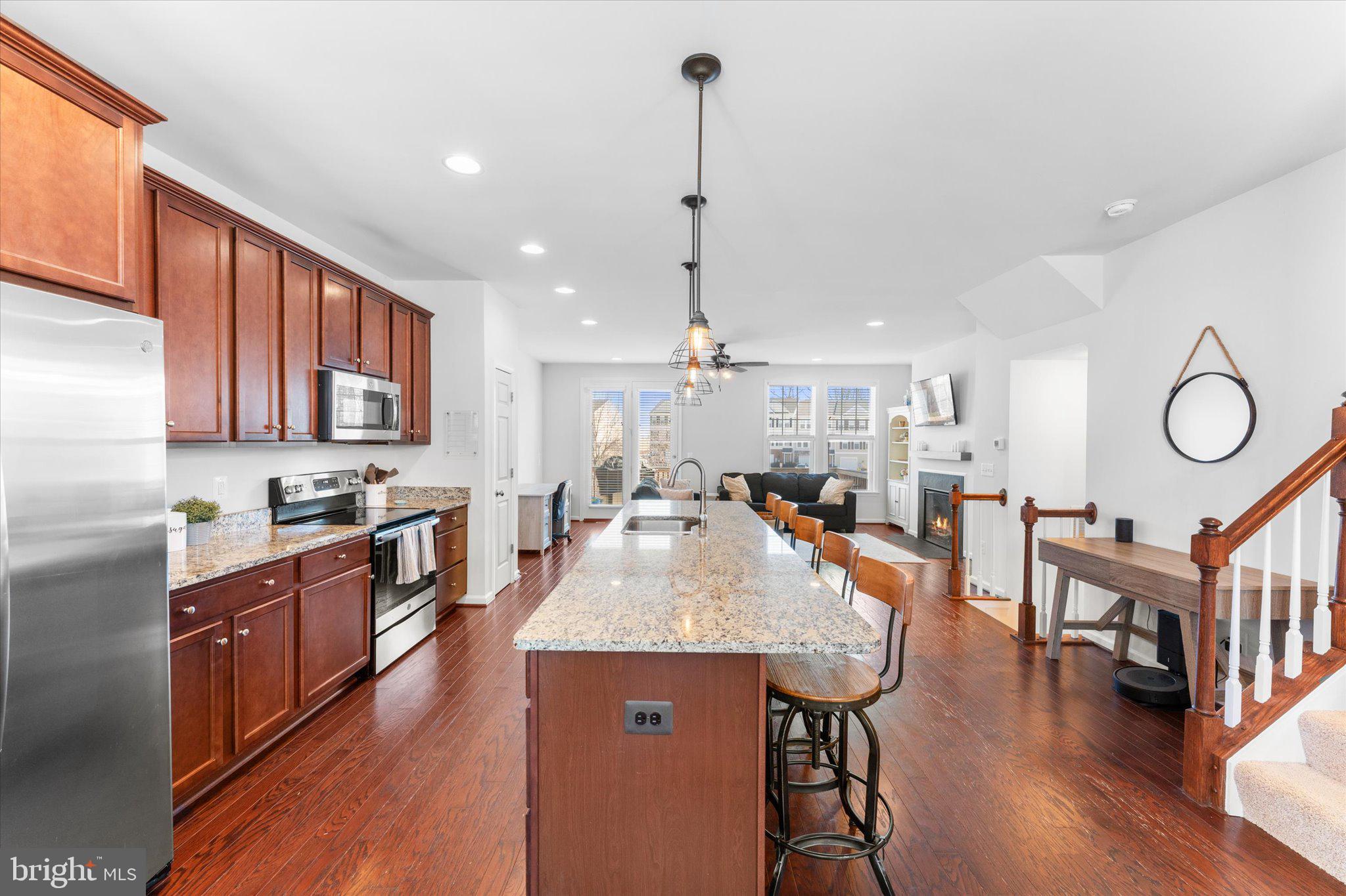 FIELDSTONE - Residential