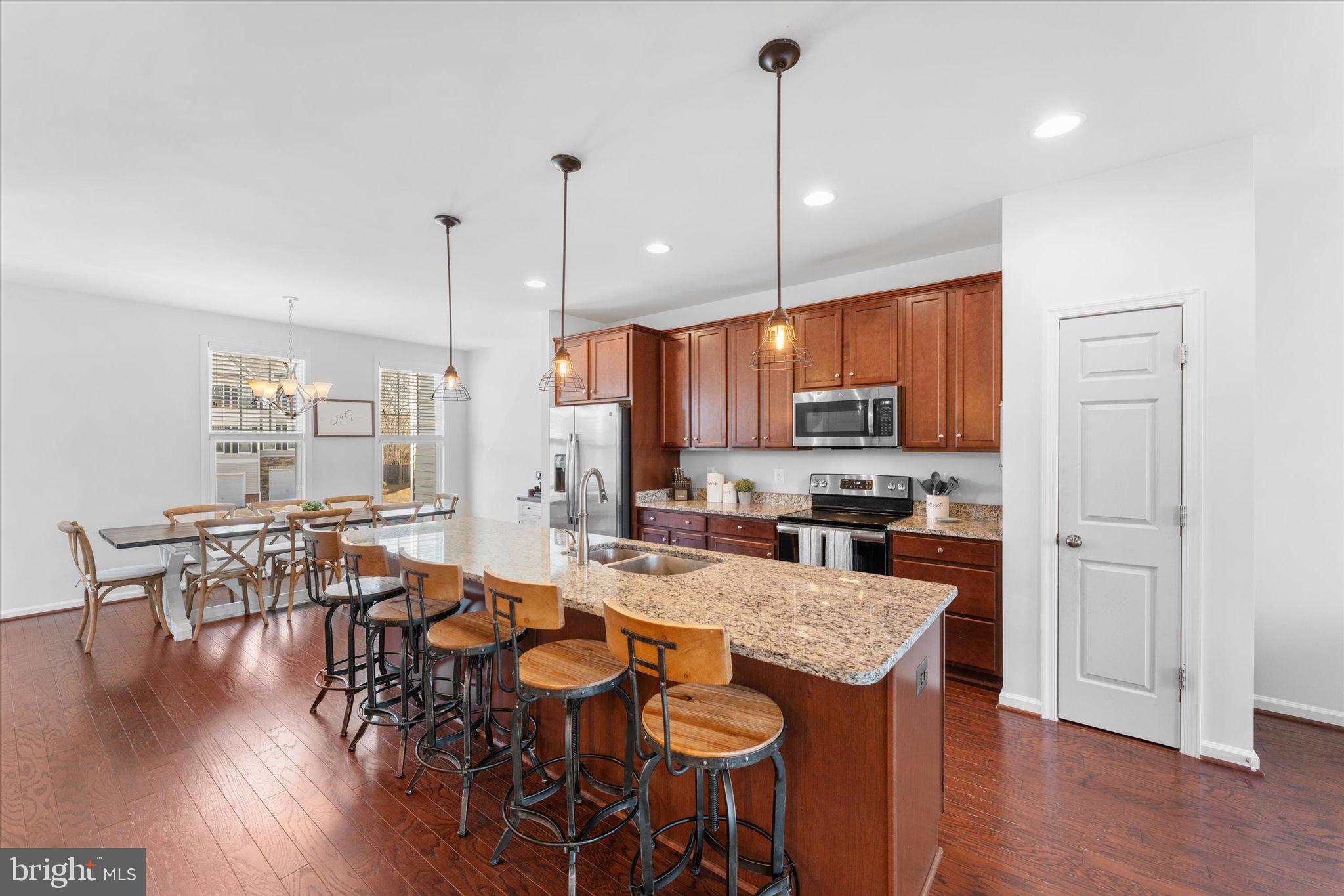 FIELDSTONE - Residential