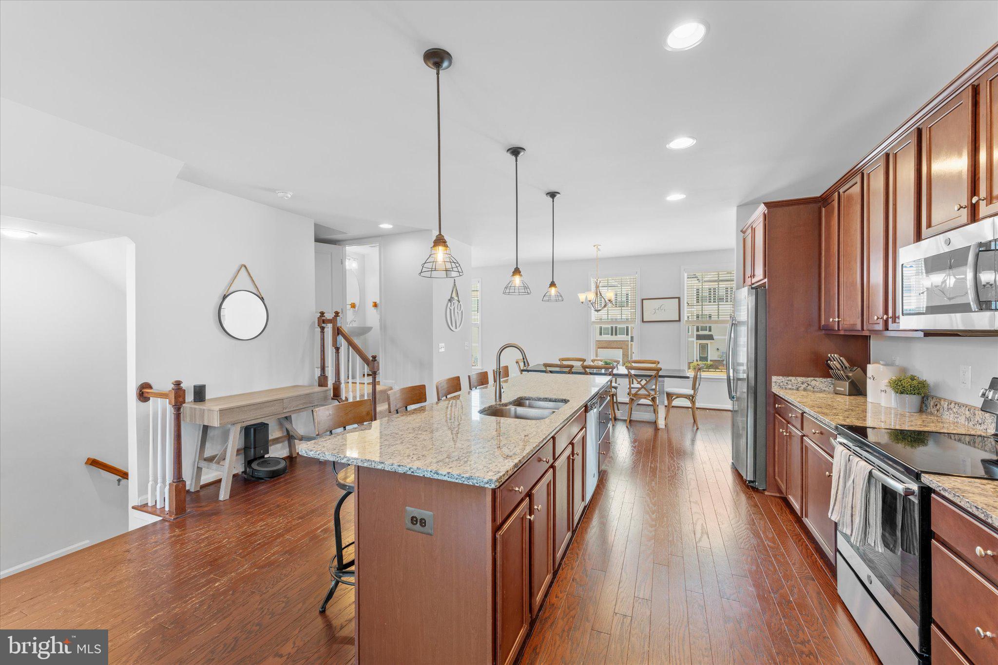 FIELDSTONE - Residential