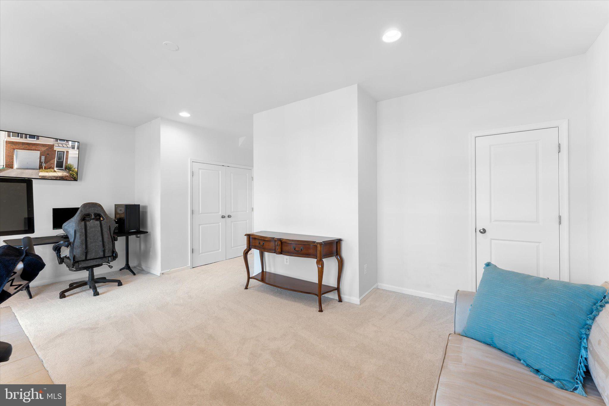 FIELDSTONE - Residential