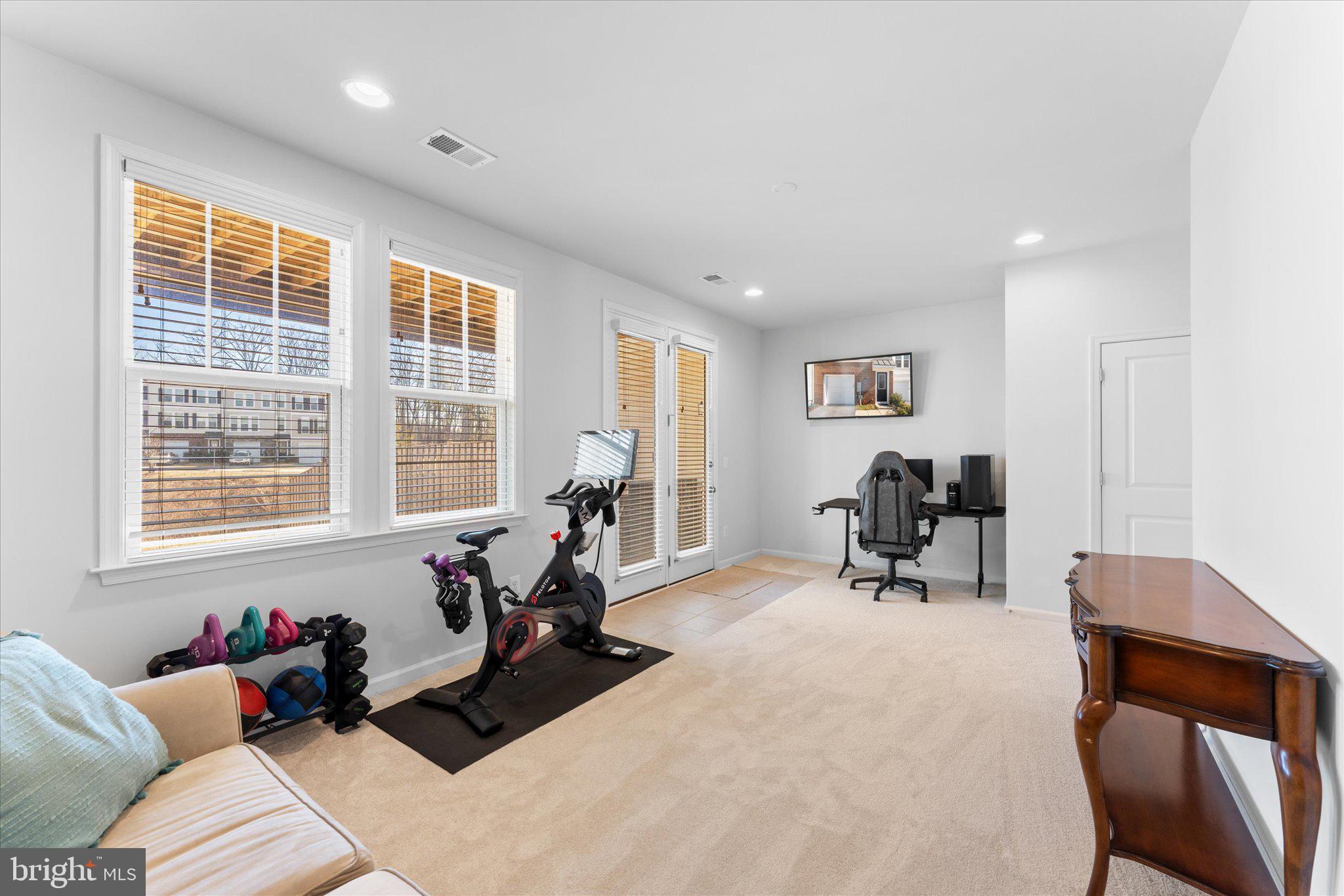 FIELDSTONE - Residential