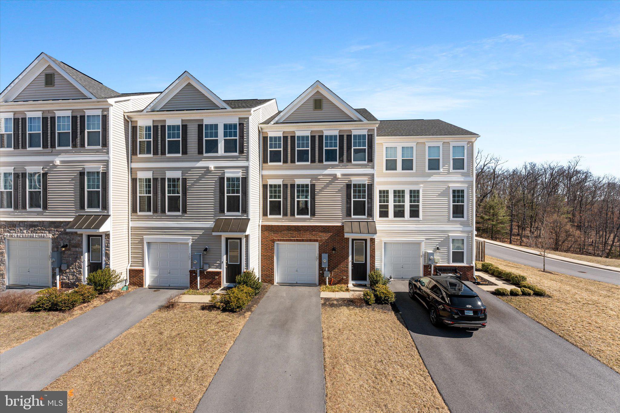 FIELDSTONE - Residential