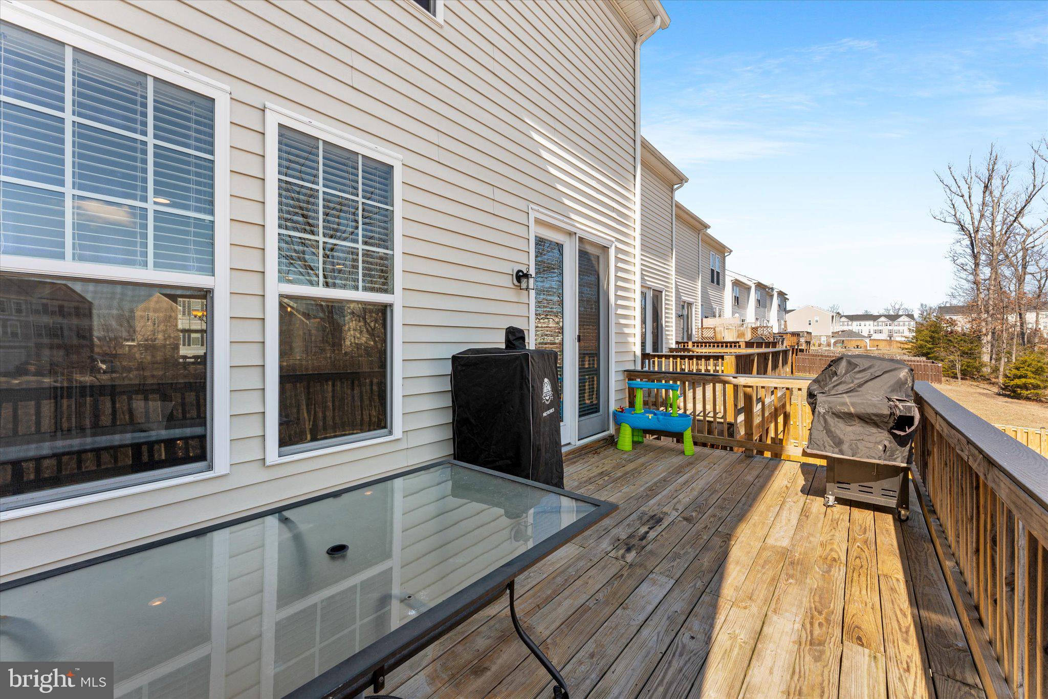 FIELDSTONE - Residential