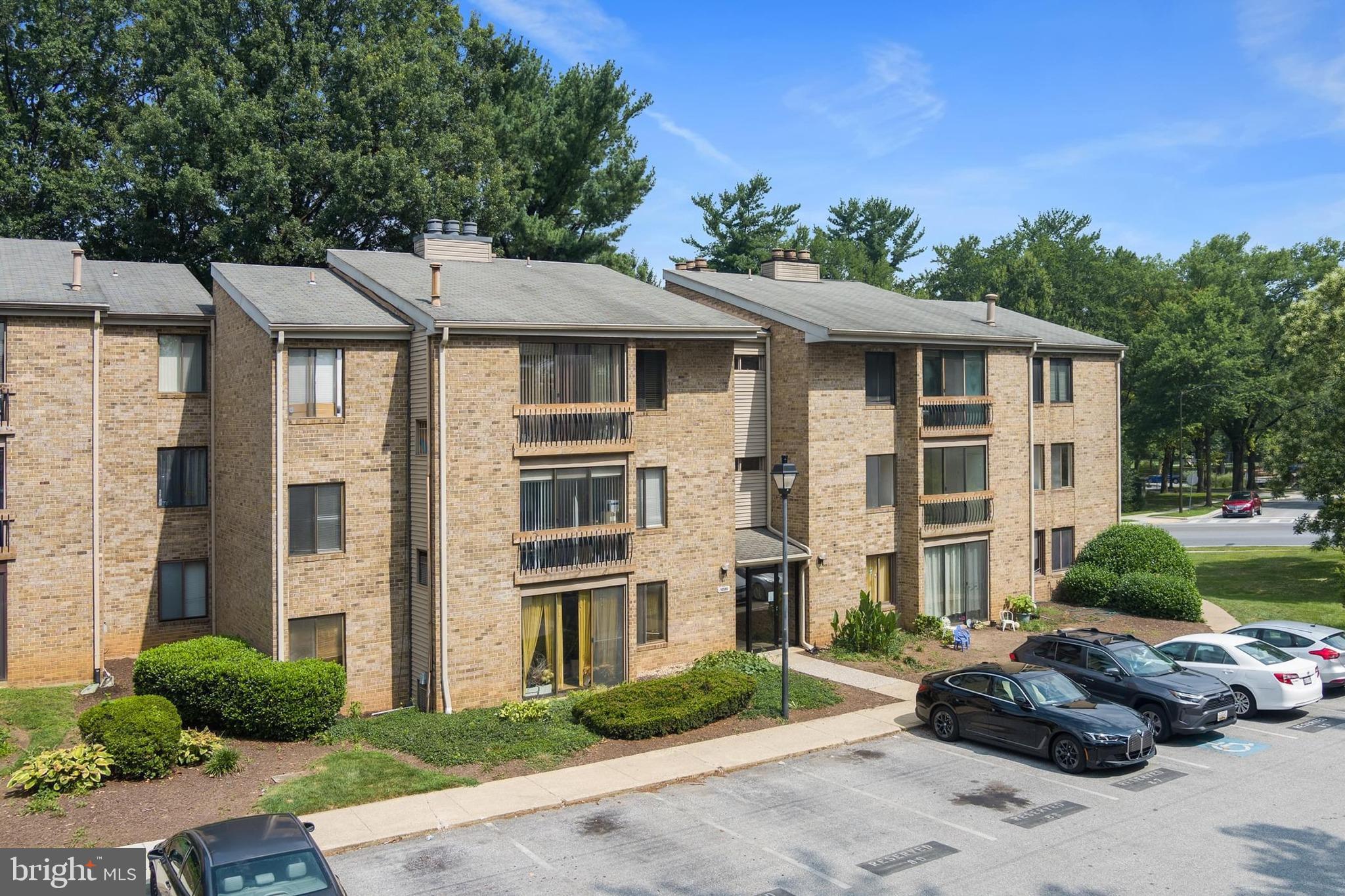 VILLAGE OF WILDE LAKE - Residential