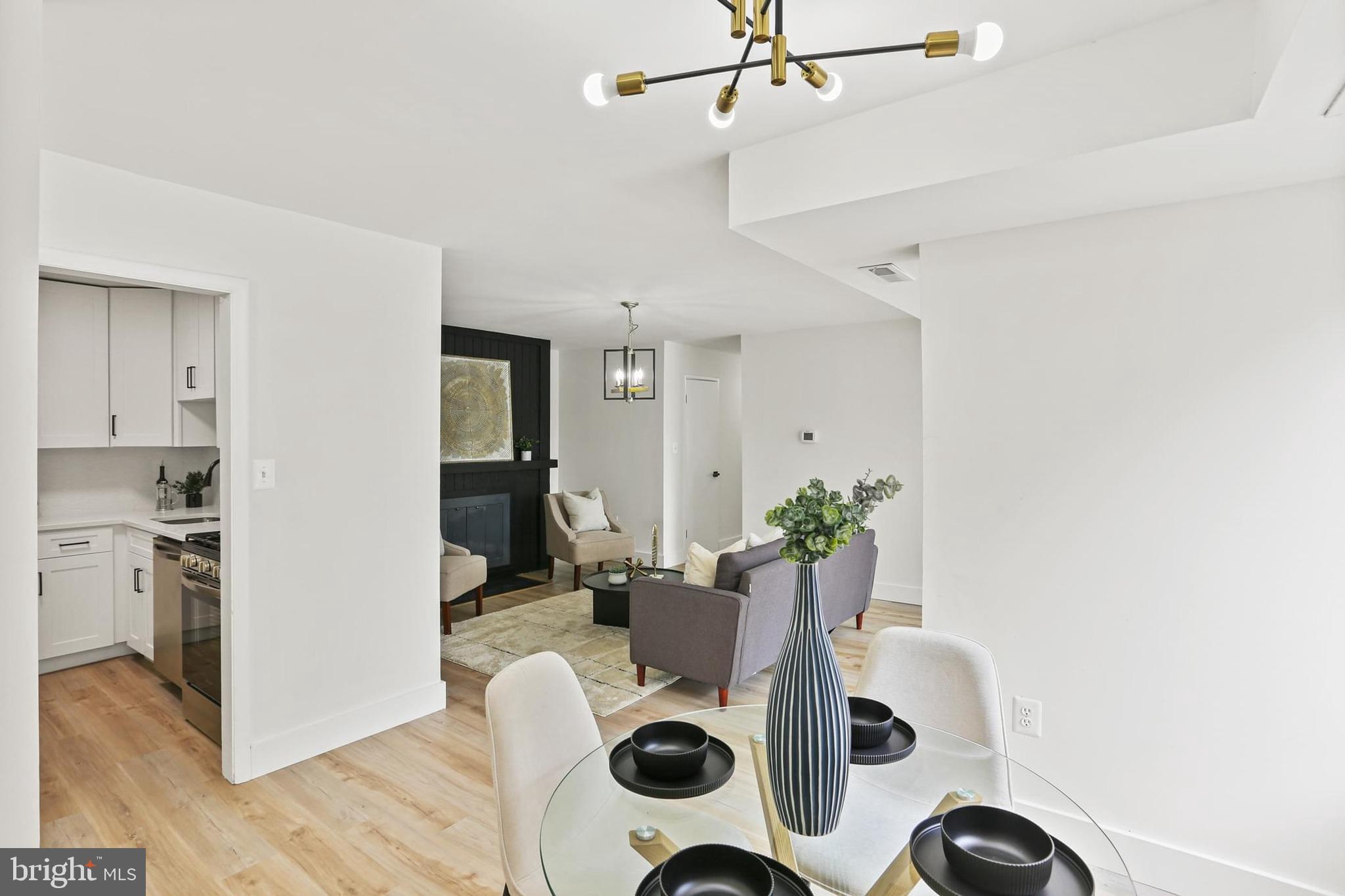 VILLAGE OF WILDE LAKE - Residential