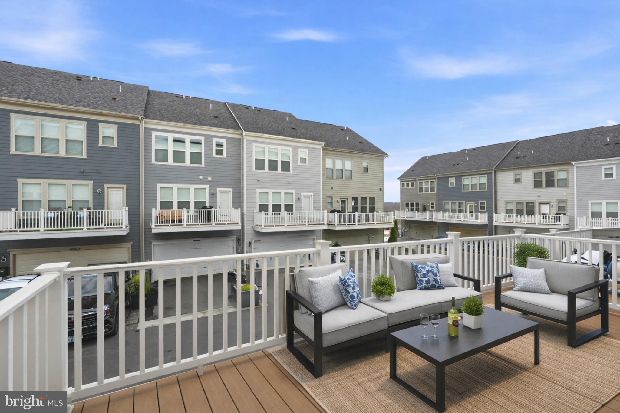 POTOMAC SHORES - Residential