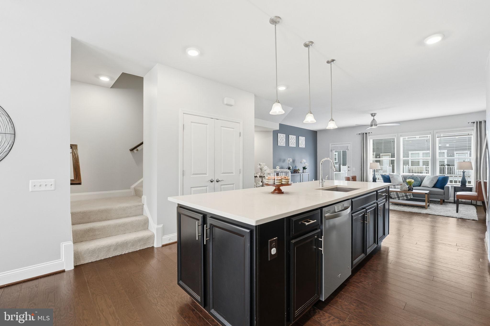 POTOMAC SHORES - Residential