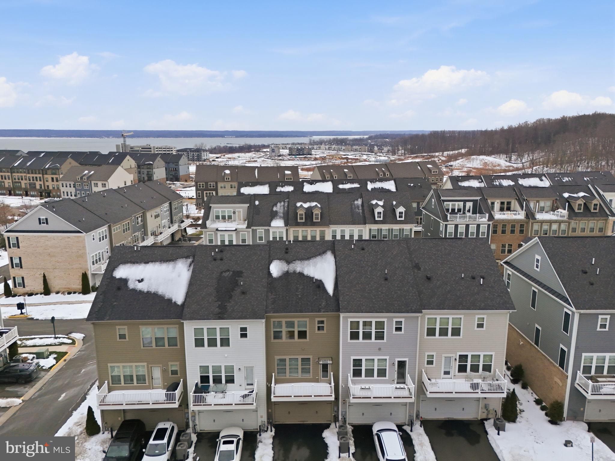 POTOMAC SHORES - Residential